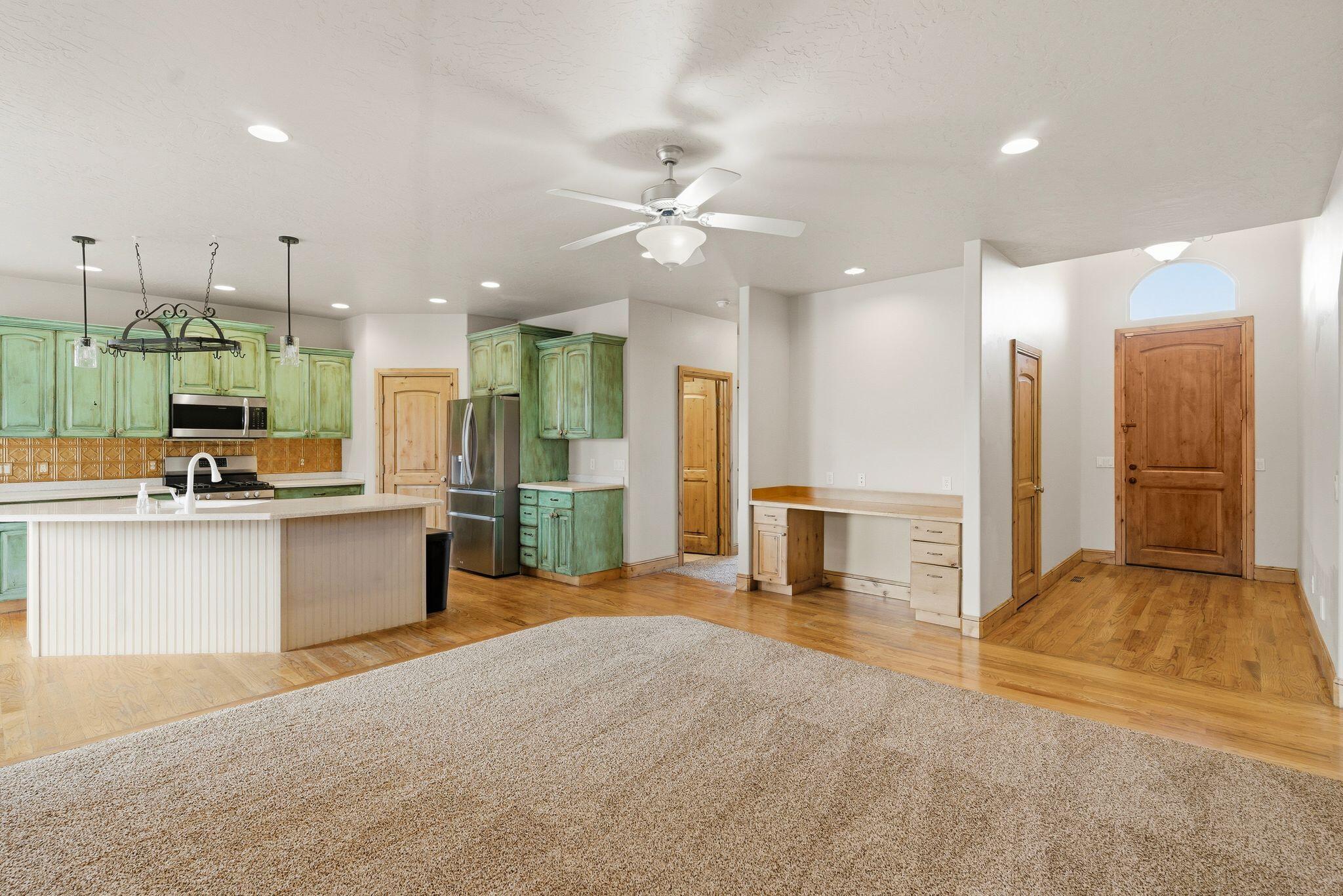 VILLAGE ON THE HEIGHTS - Residential