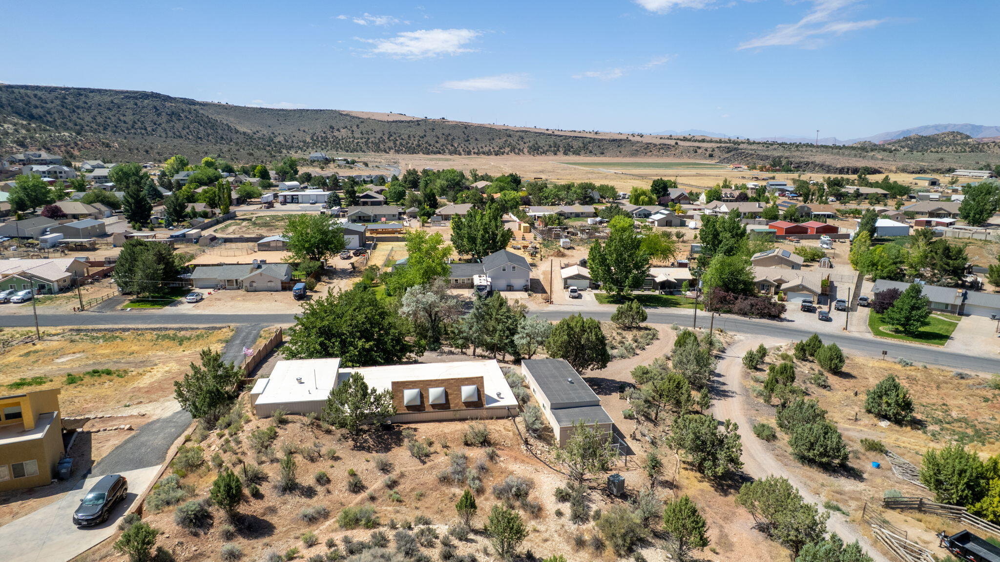 DIAMOND VALLEY ACRES - Residential