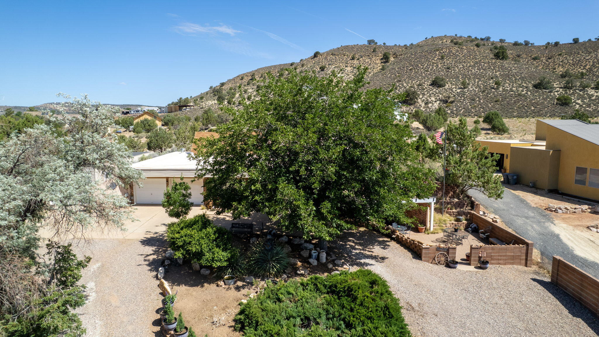 DIAMOND VALLEY ACRES - Residential