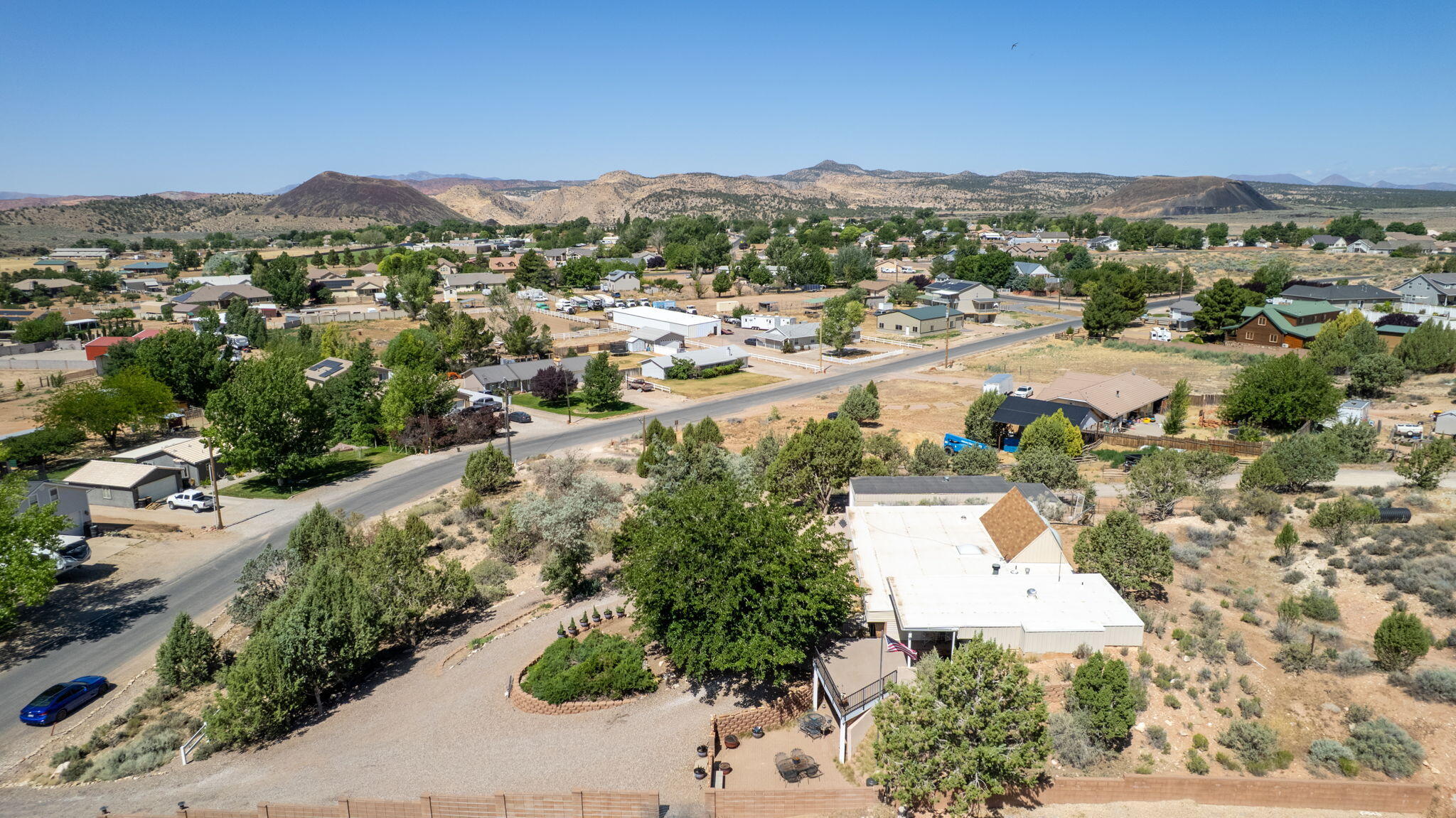 DIAMOND VALLEY ACRES - Residential