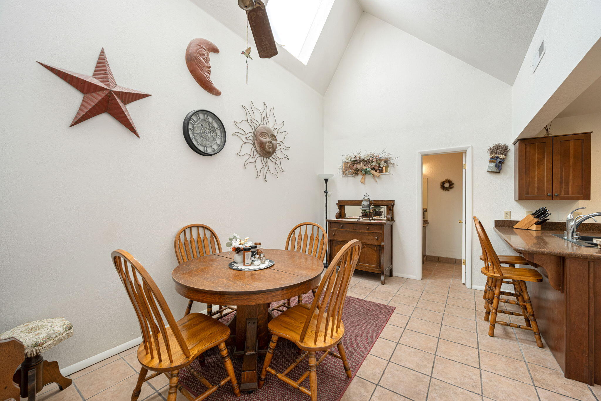 DIAMOND VALLEY ACRES - Residential