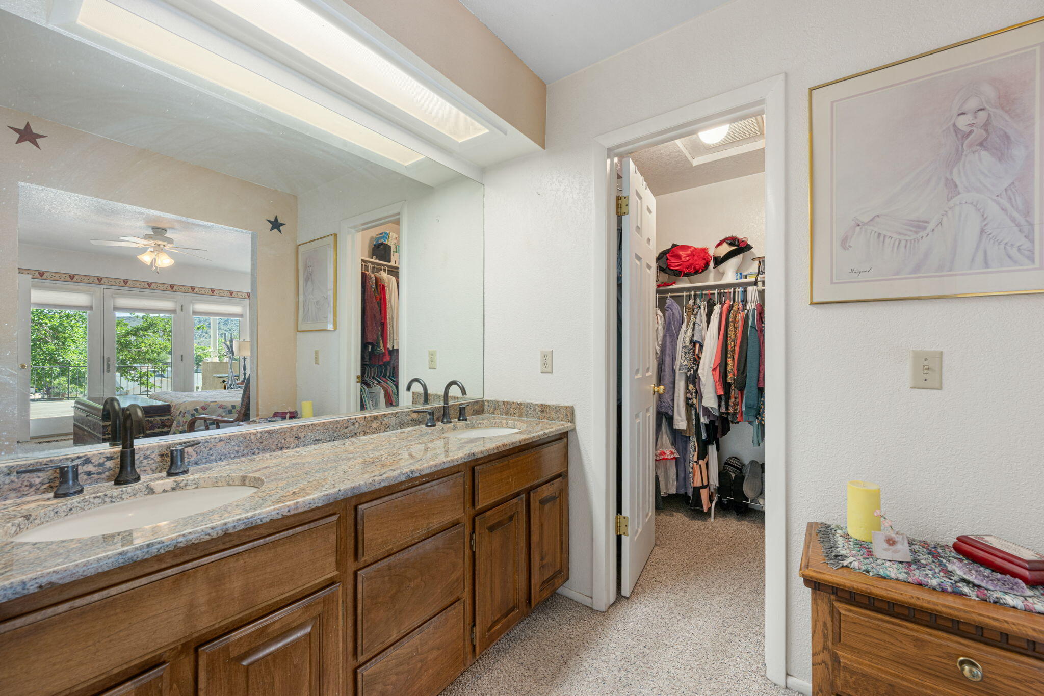DIAMOND VALLEY ACRES - Residential