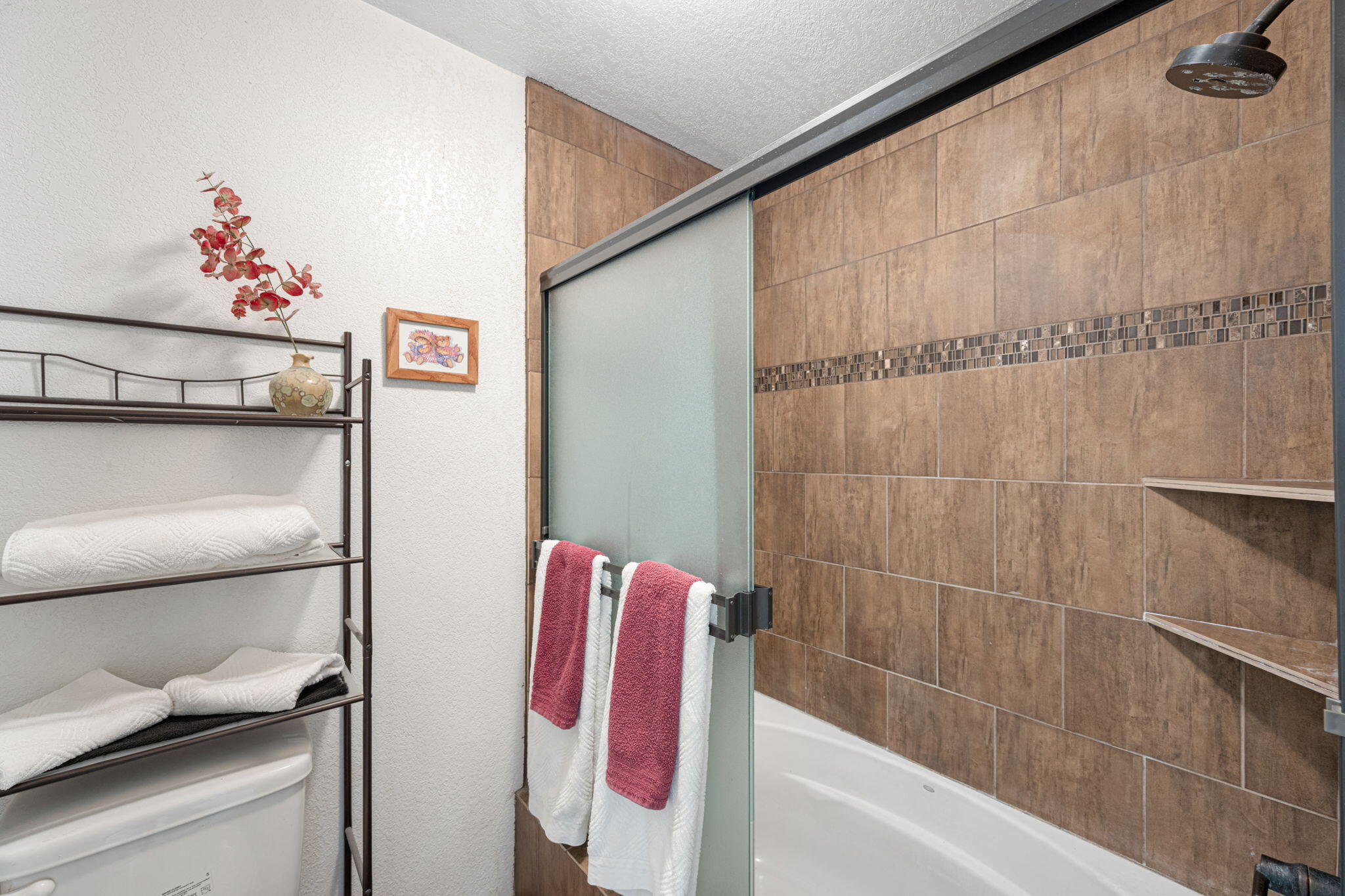 DIAMOND VALLEY ACRES - Residential