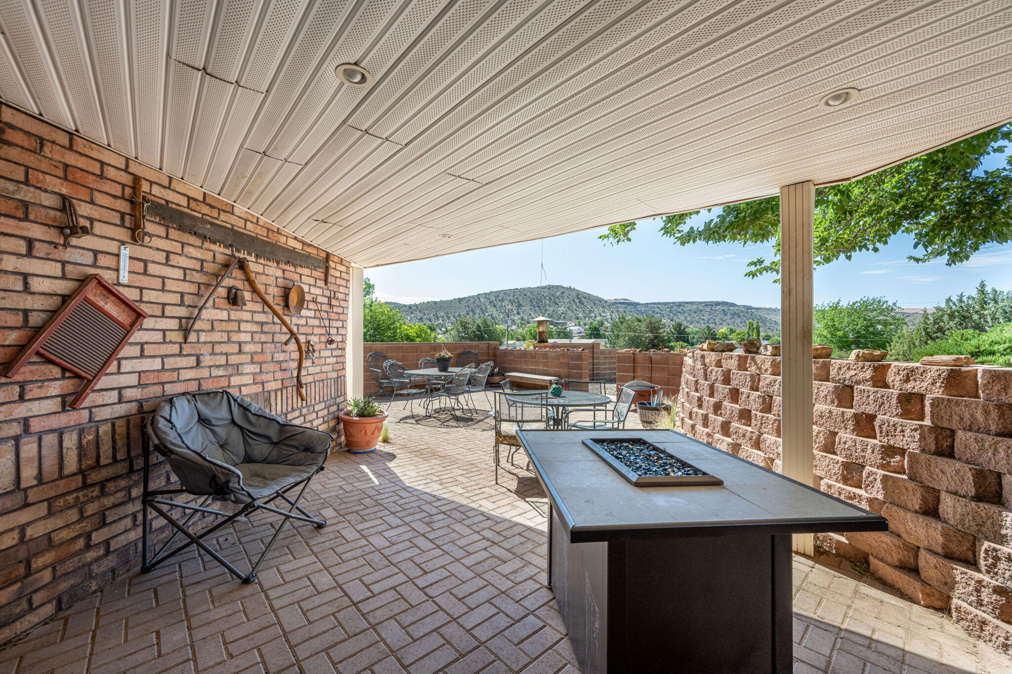 DIAMOND VALLEY ACRES - Residential