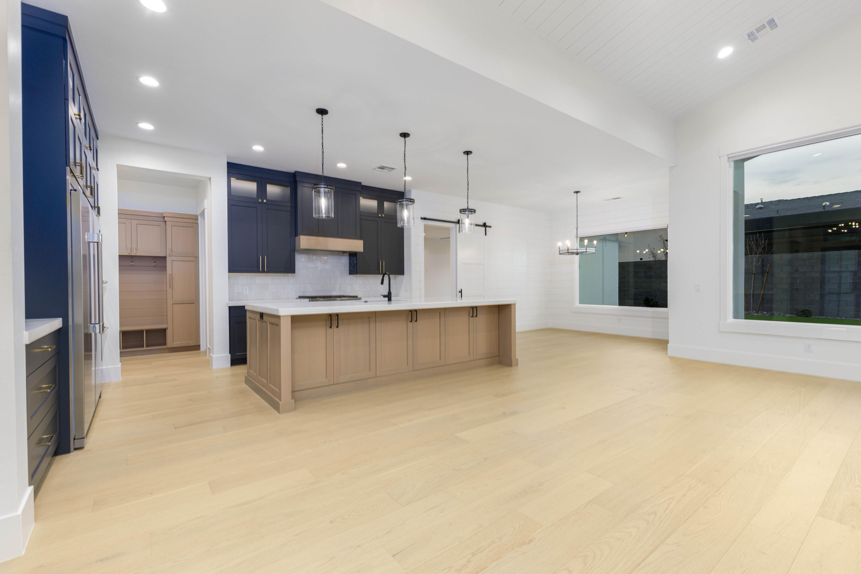 SYCAMORE VILLAGE - Residential