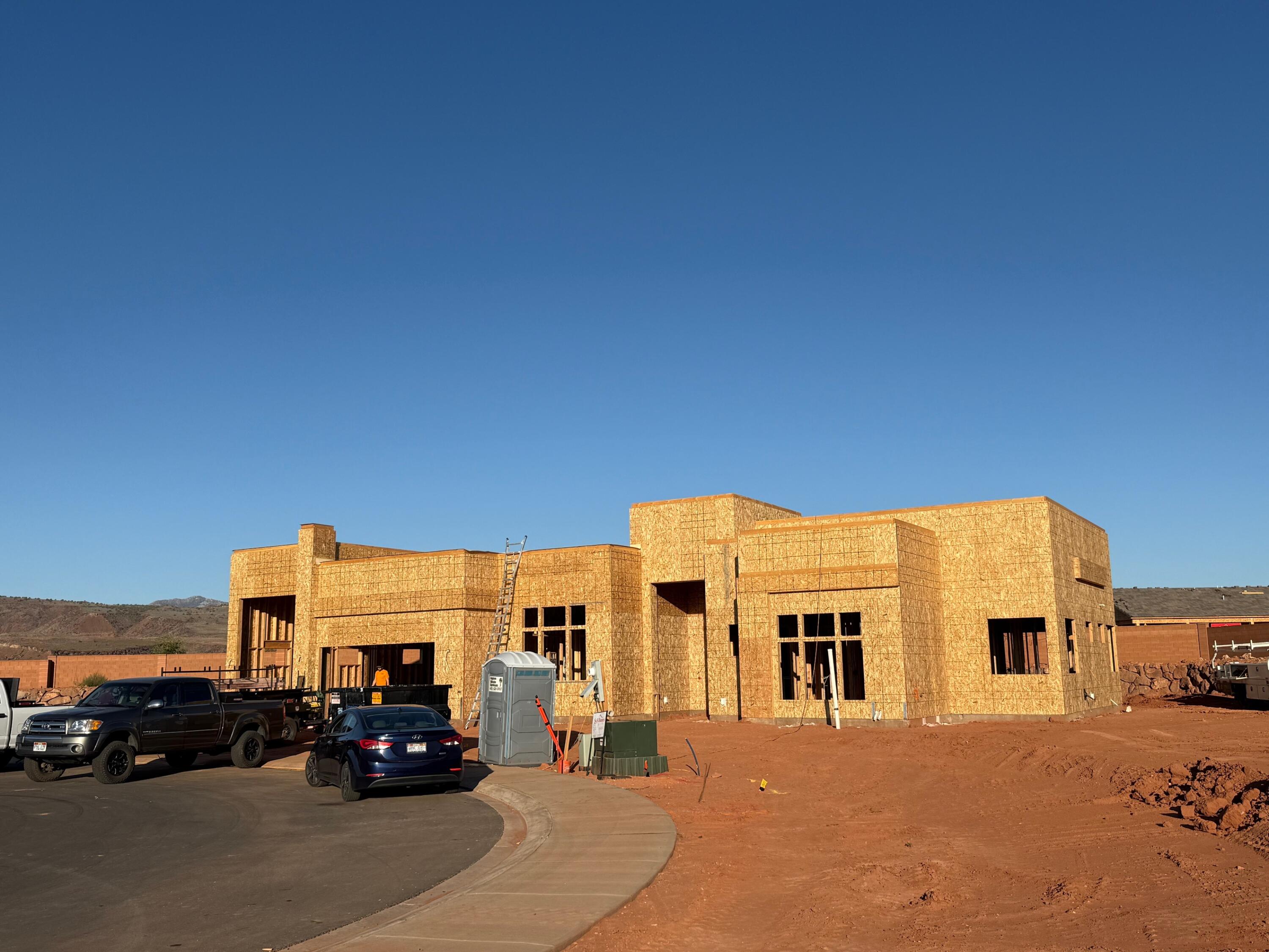 ONYX VALLEY - Residential