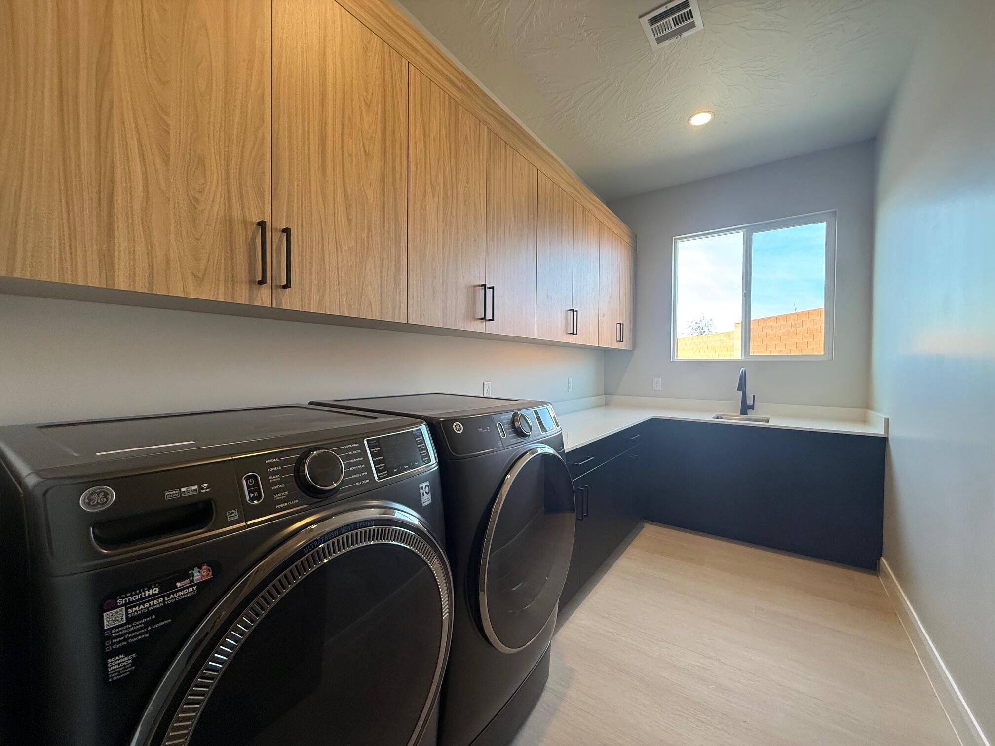 ONYX VALLEY - Residential