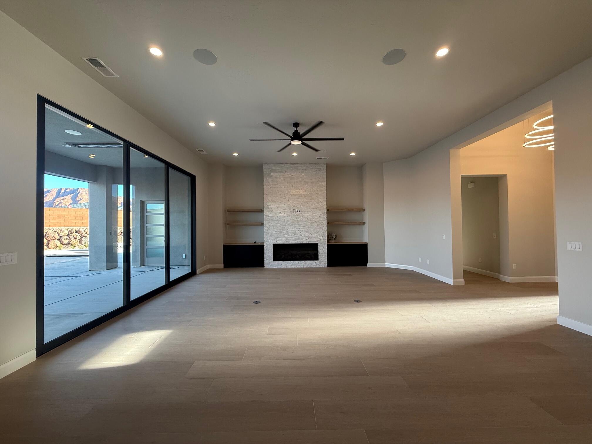 ONYX VALLEY - Residential