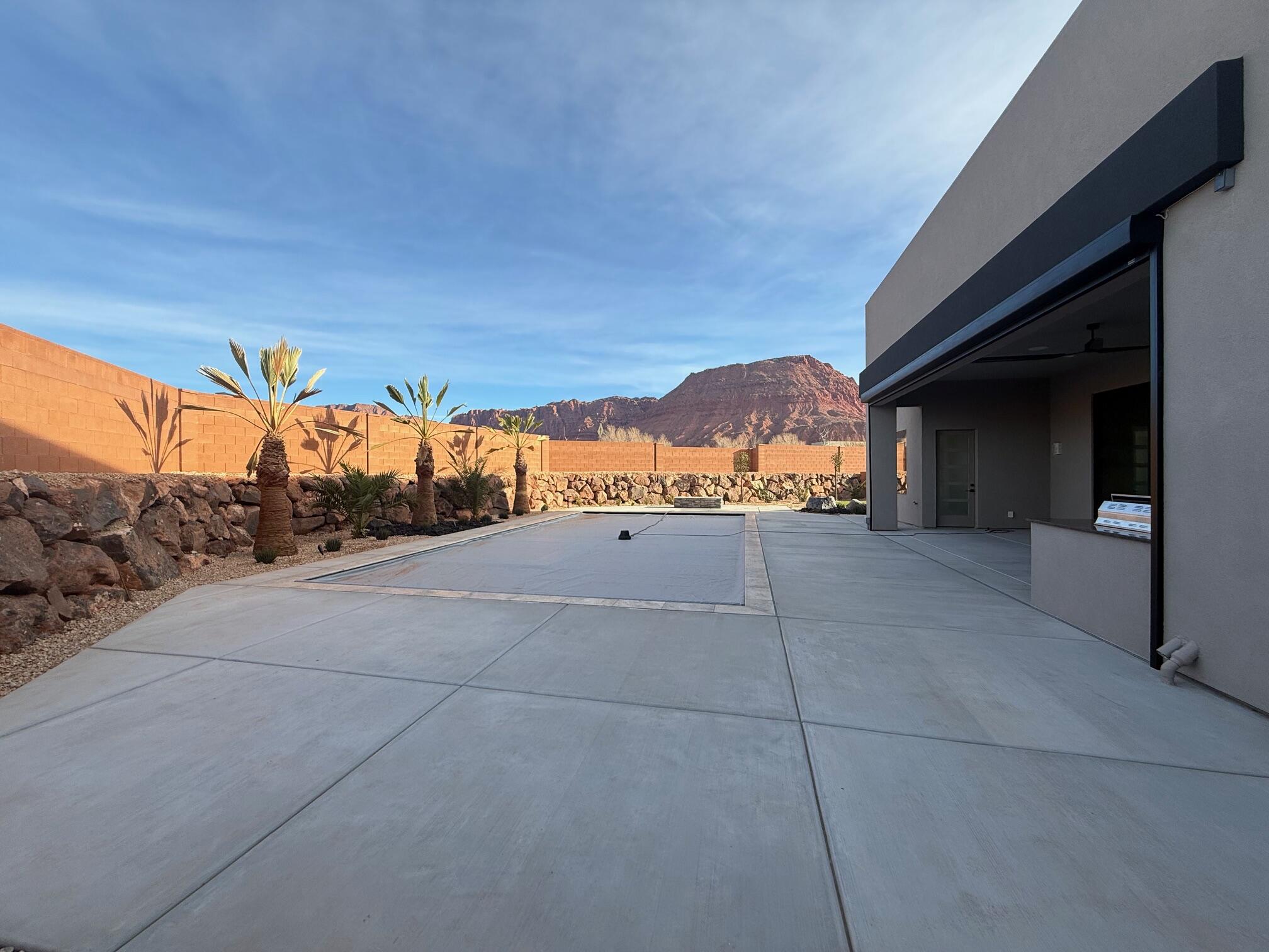 ONYX VALLEY - Residential