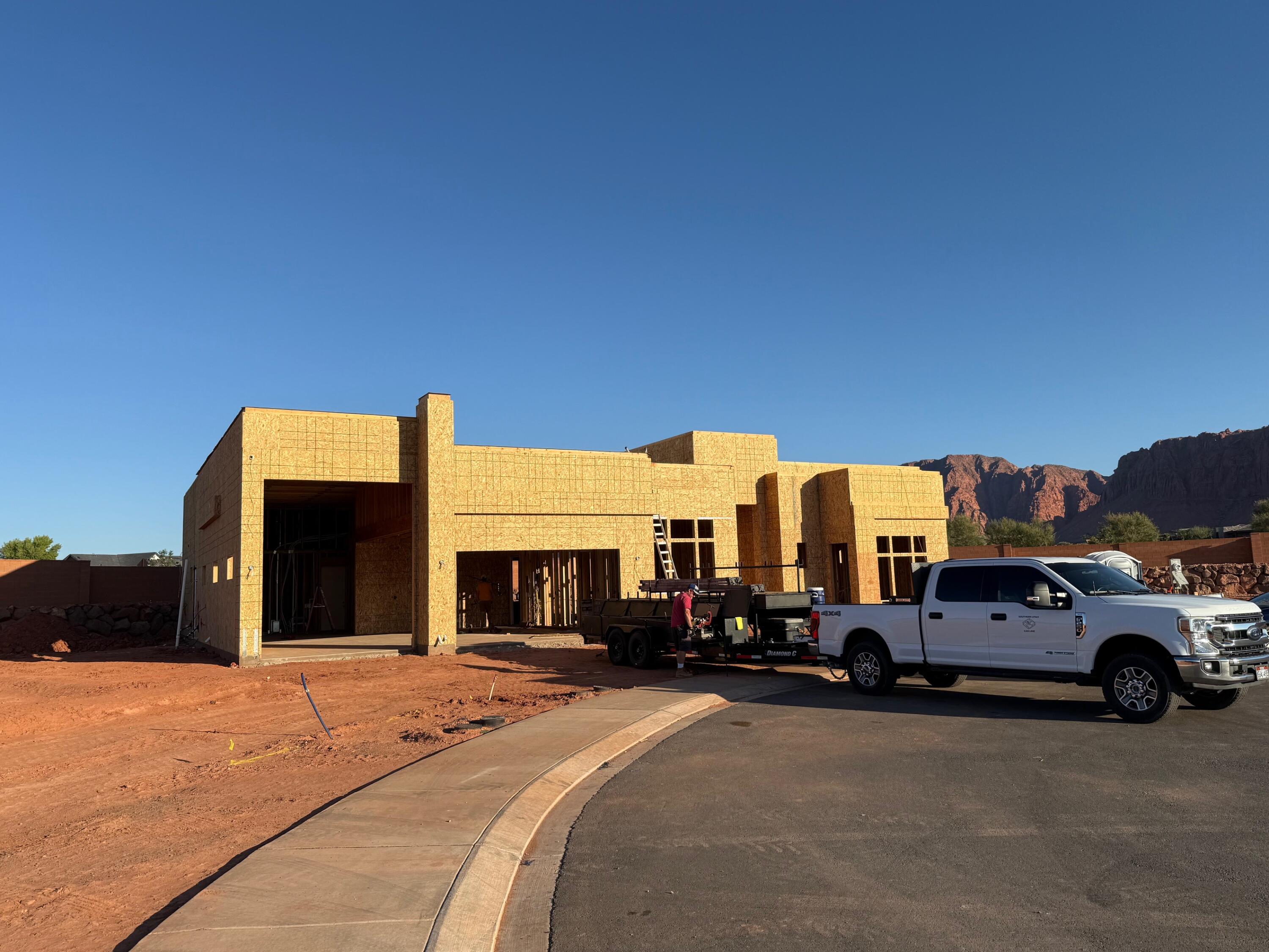 ONYX VALLEY - Residential