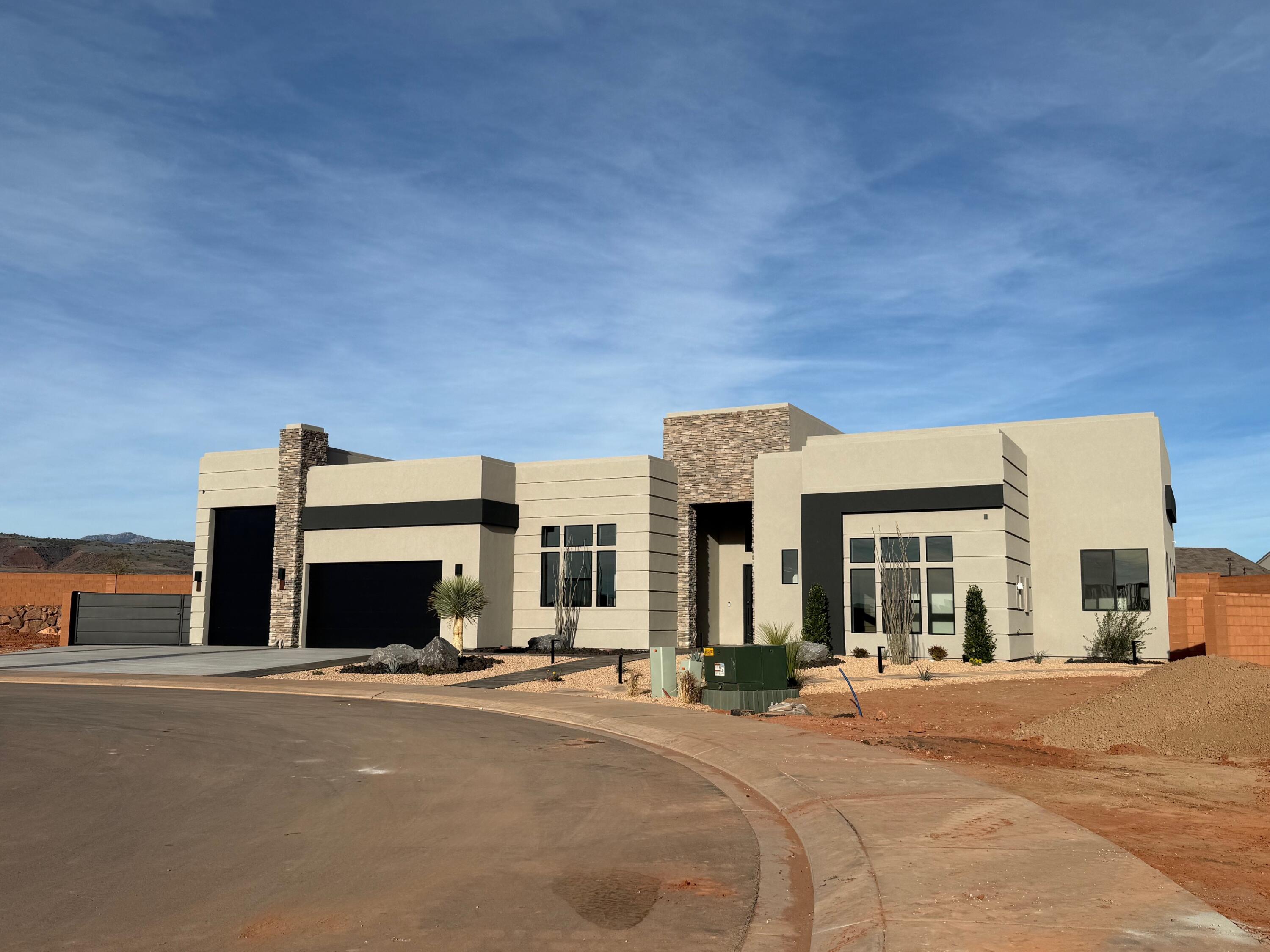 ONYX VALLEY - Residential