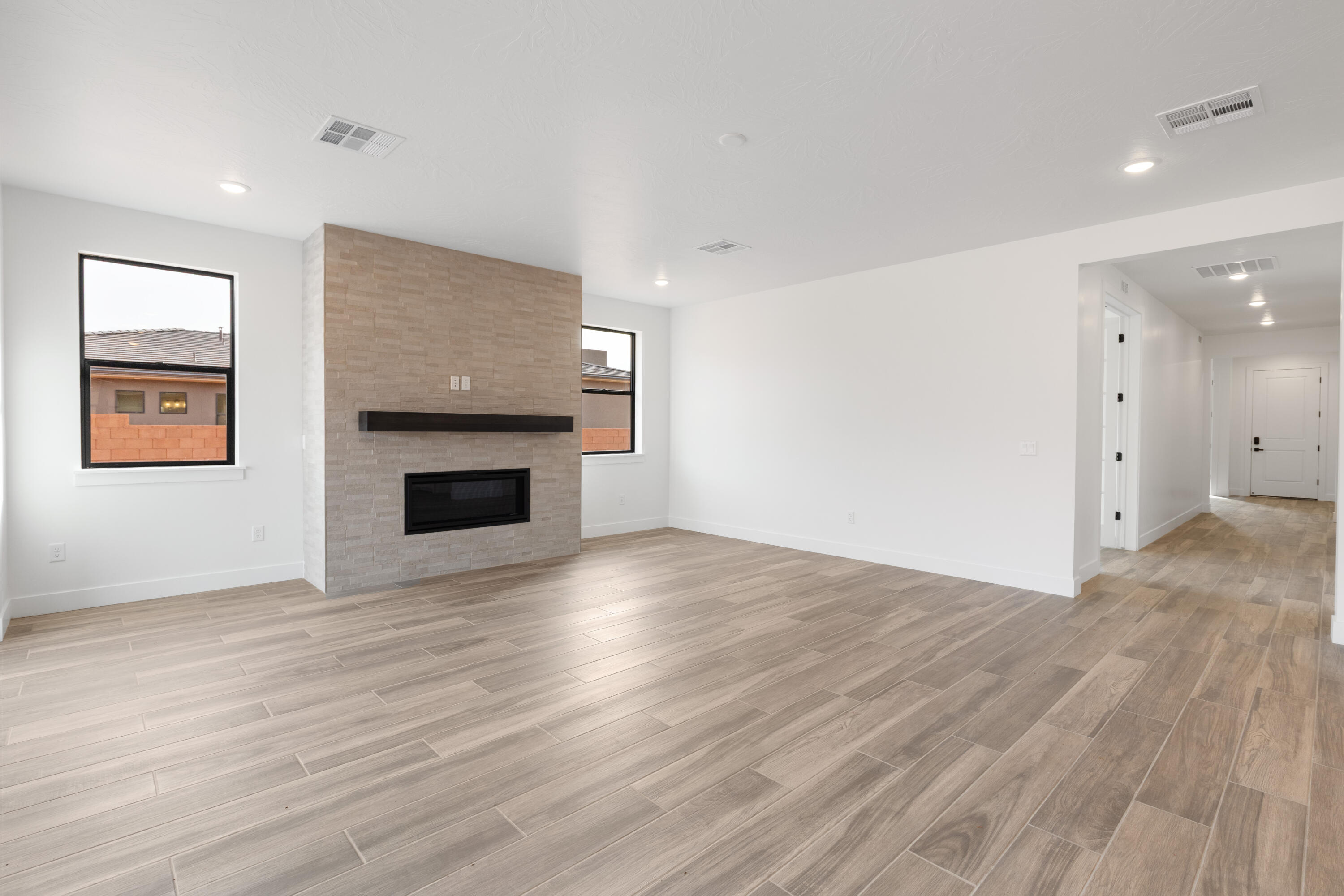 DESERT COVE ESTATES - Residential