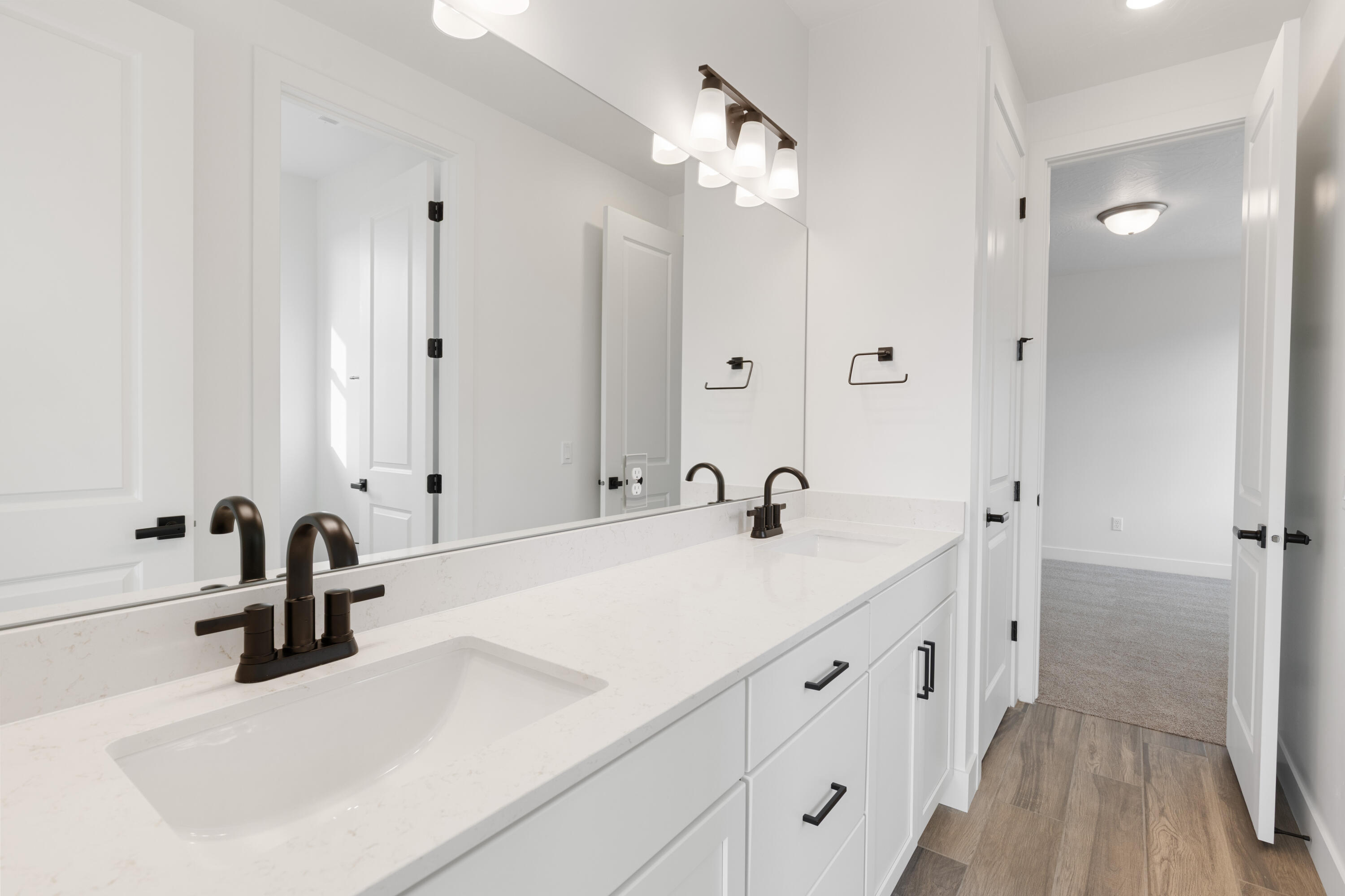 DESERT COVE ESTATES - Residential