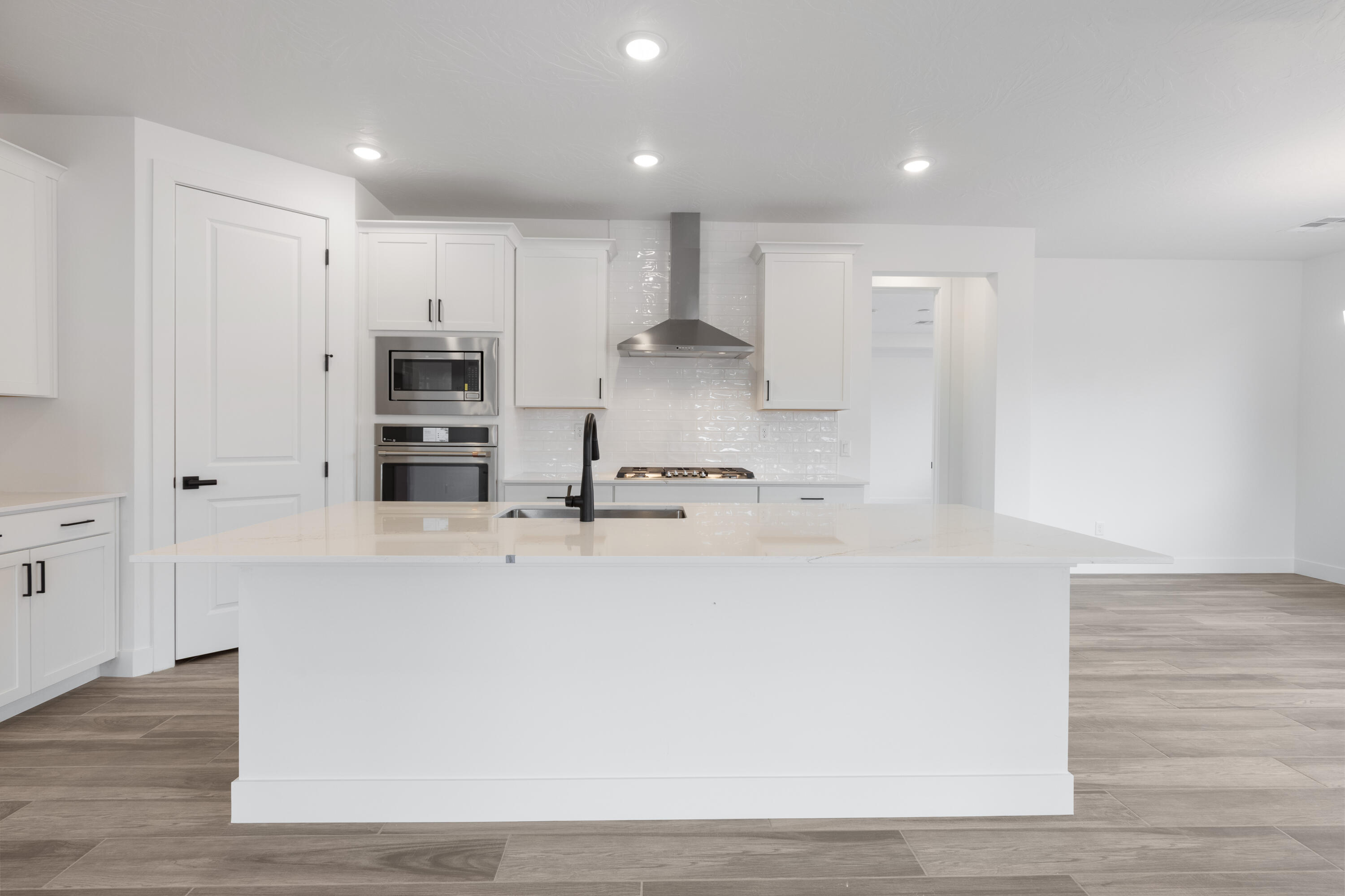 DESERT COVE ESTATES - Residential