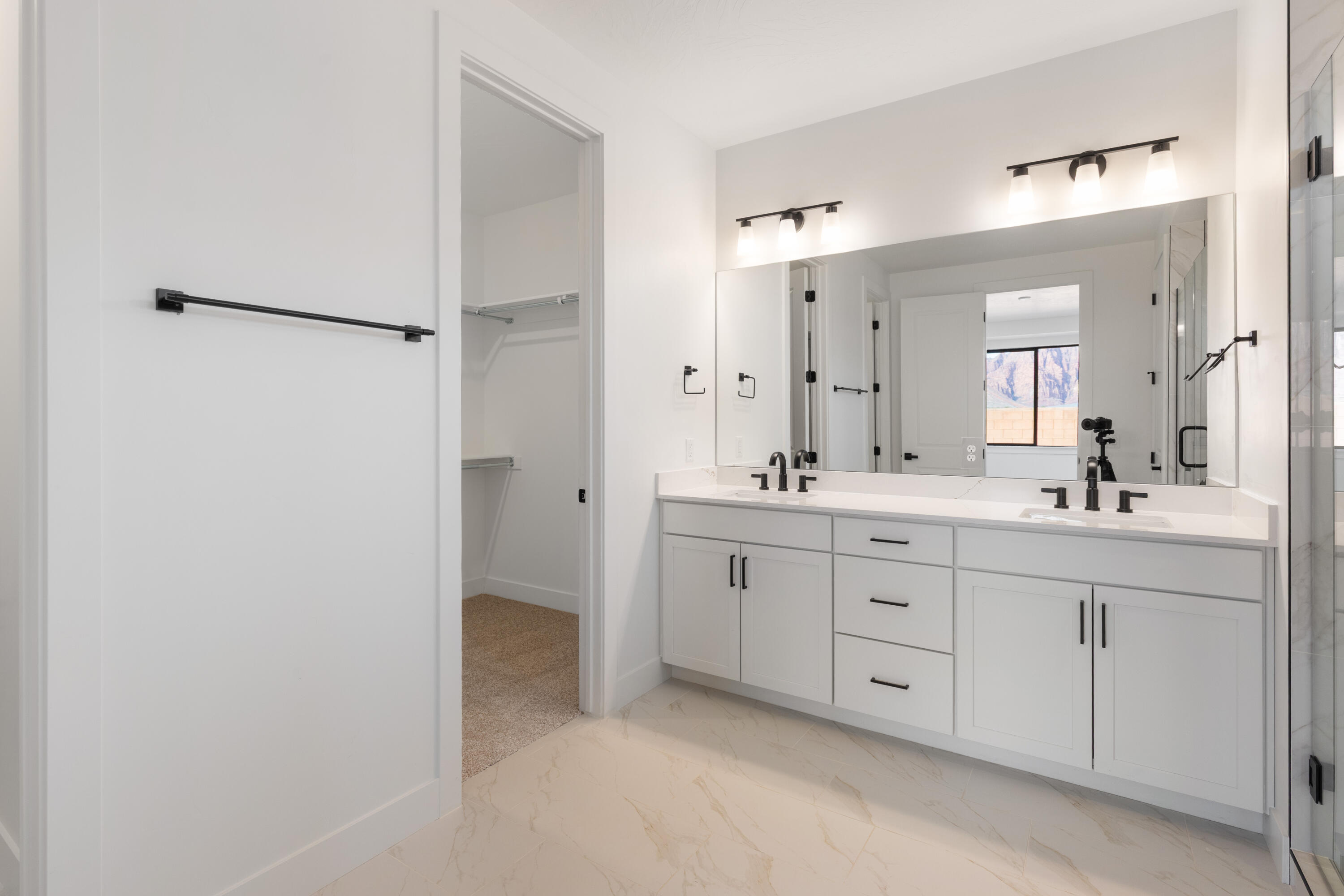 DESERT COVE ESTATES - Residential