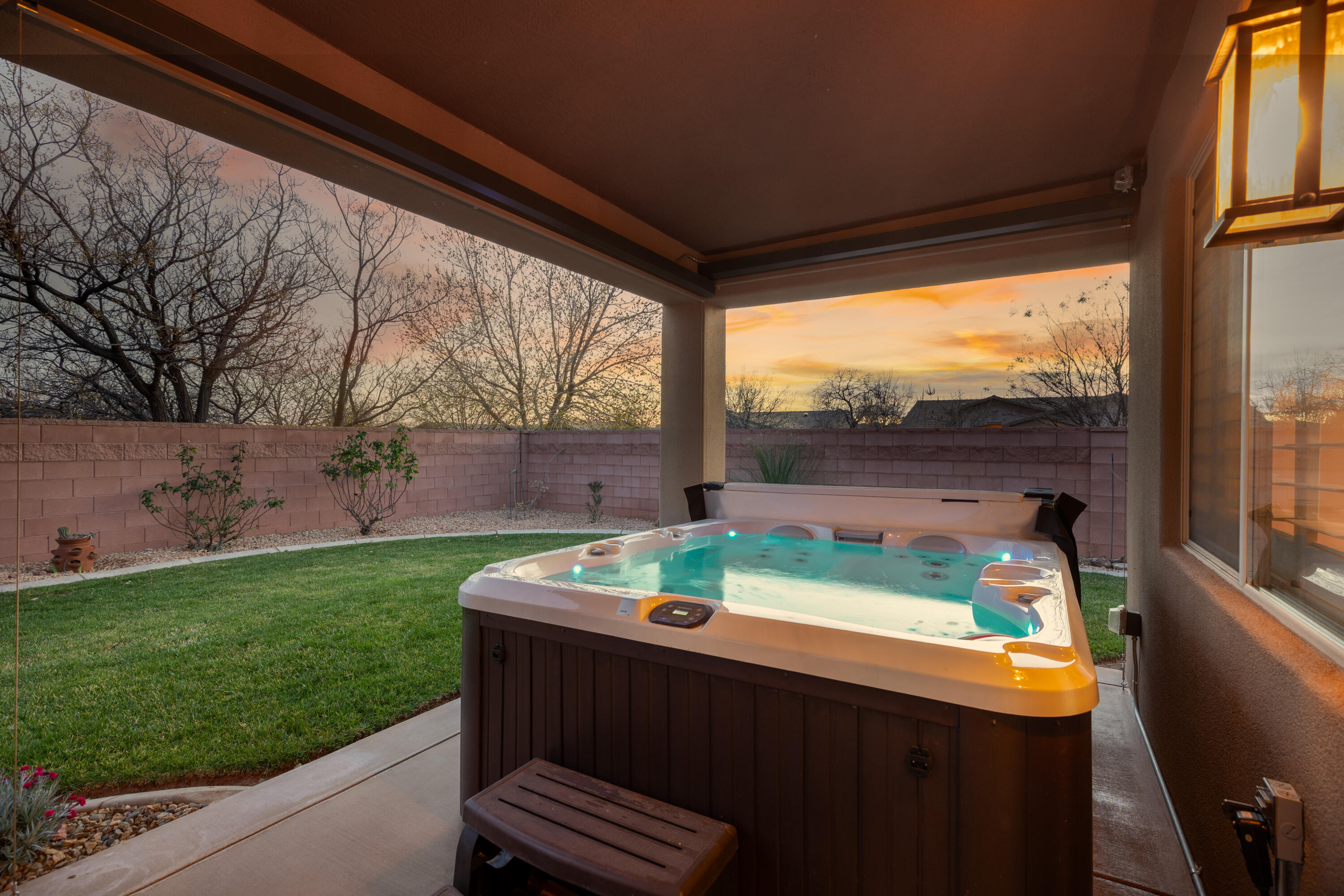 CORAL CANYON - Residential