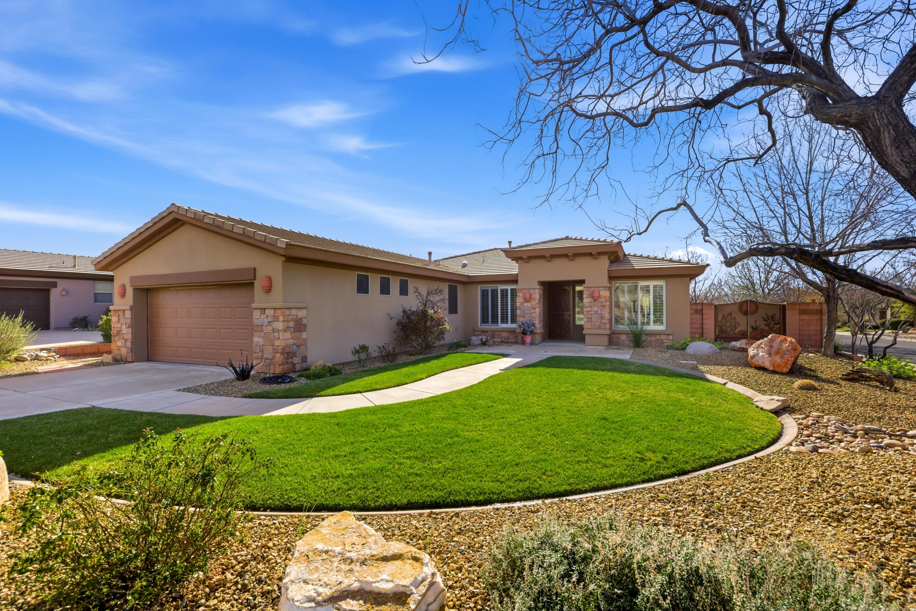 CORAL CANYON - Residential