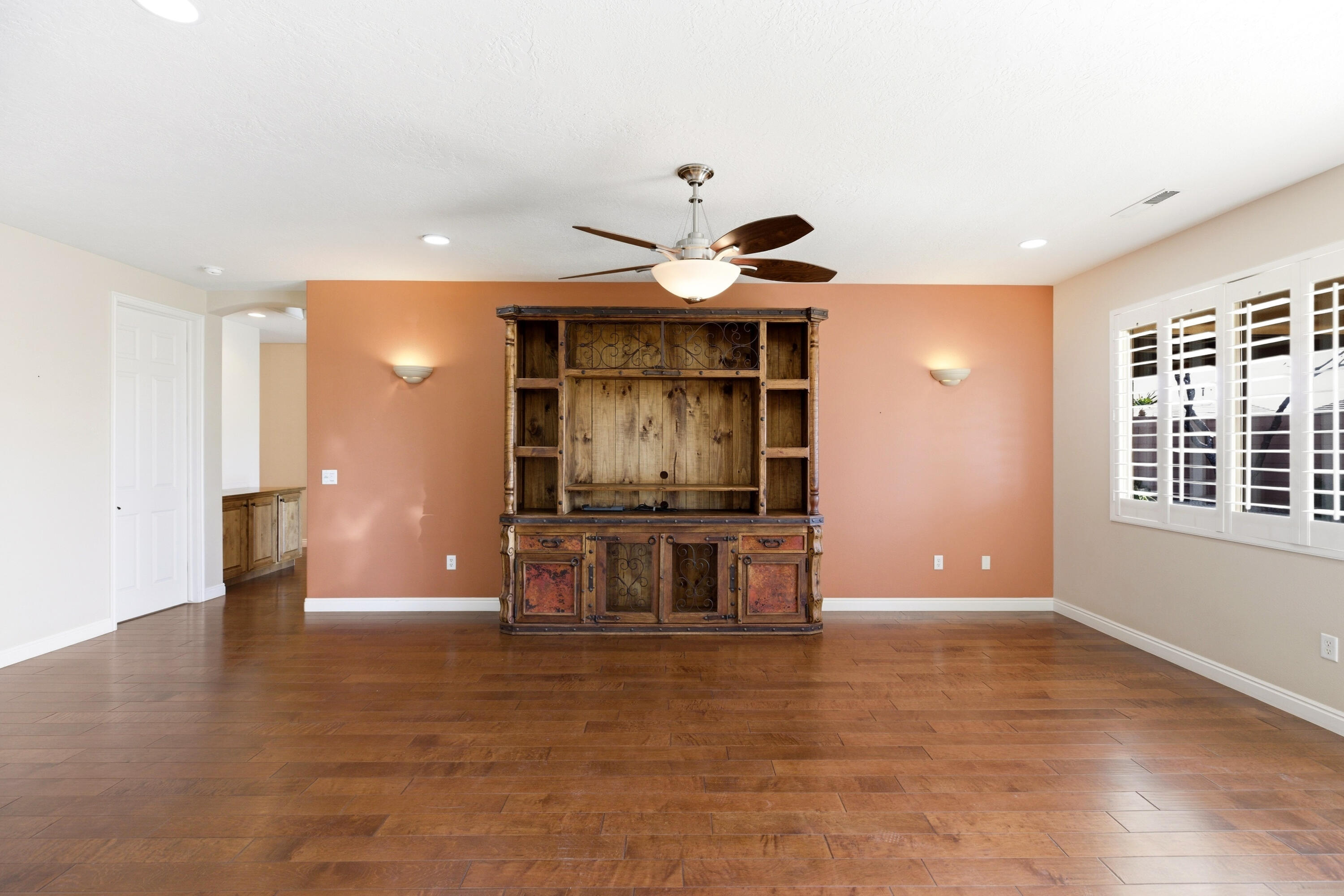 CORAL CANYON - Residential