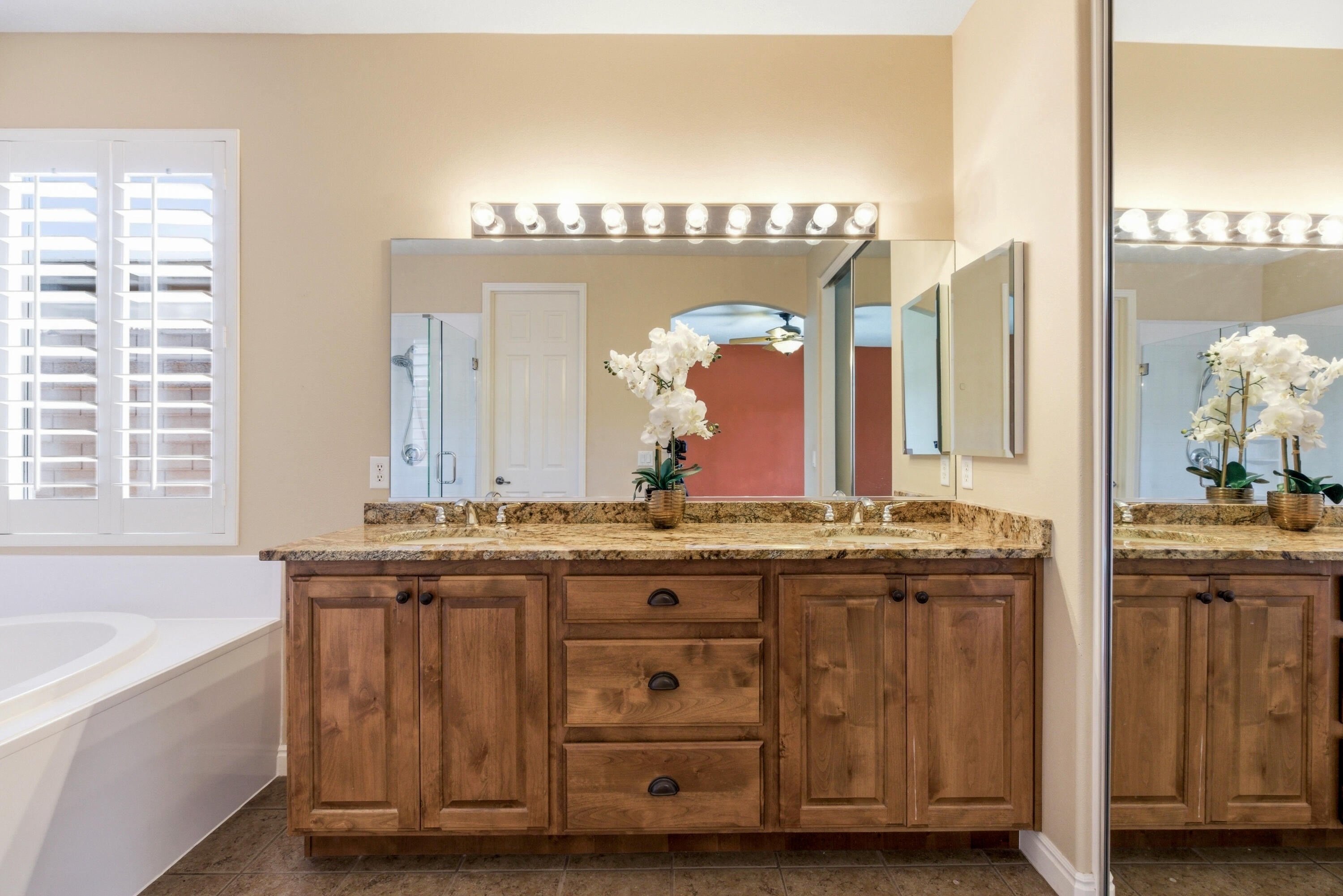 CORAL CANYON - Residential