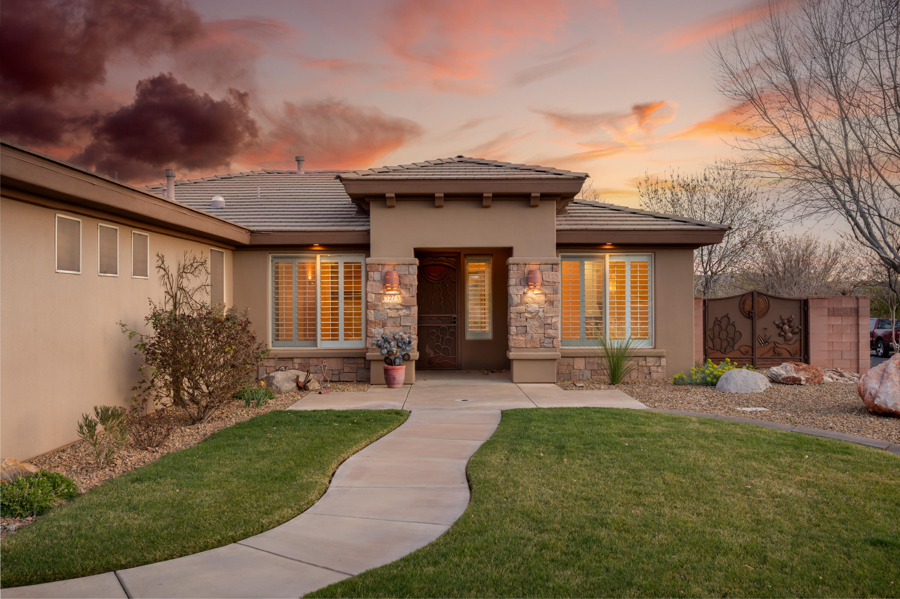 CORAL CANYON - Residential