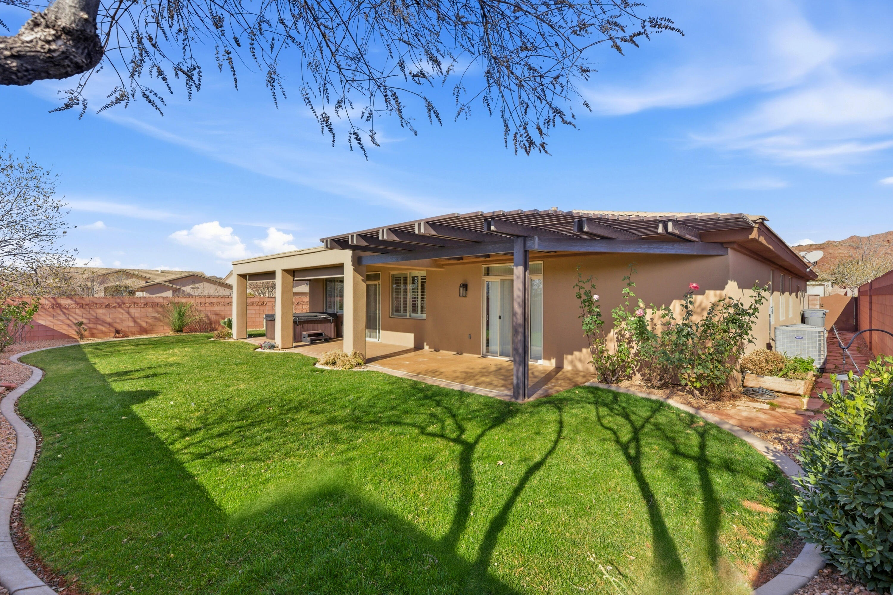 CORAL CANYON - Residential