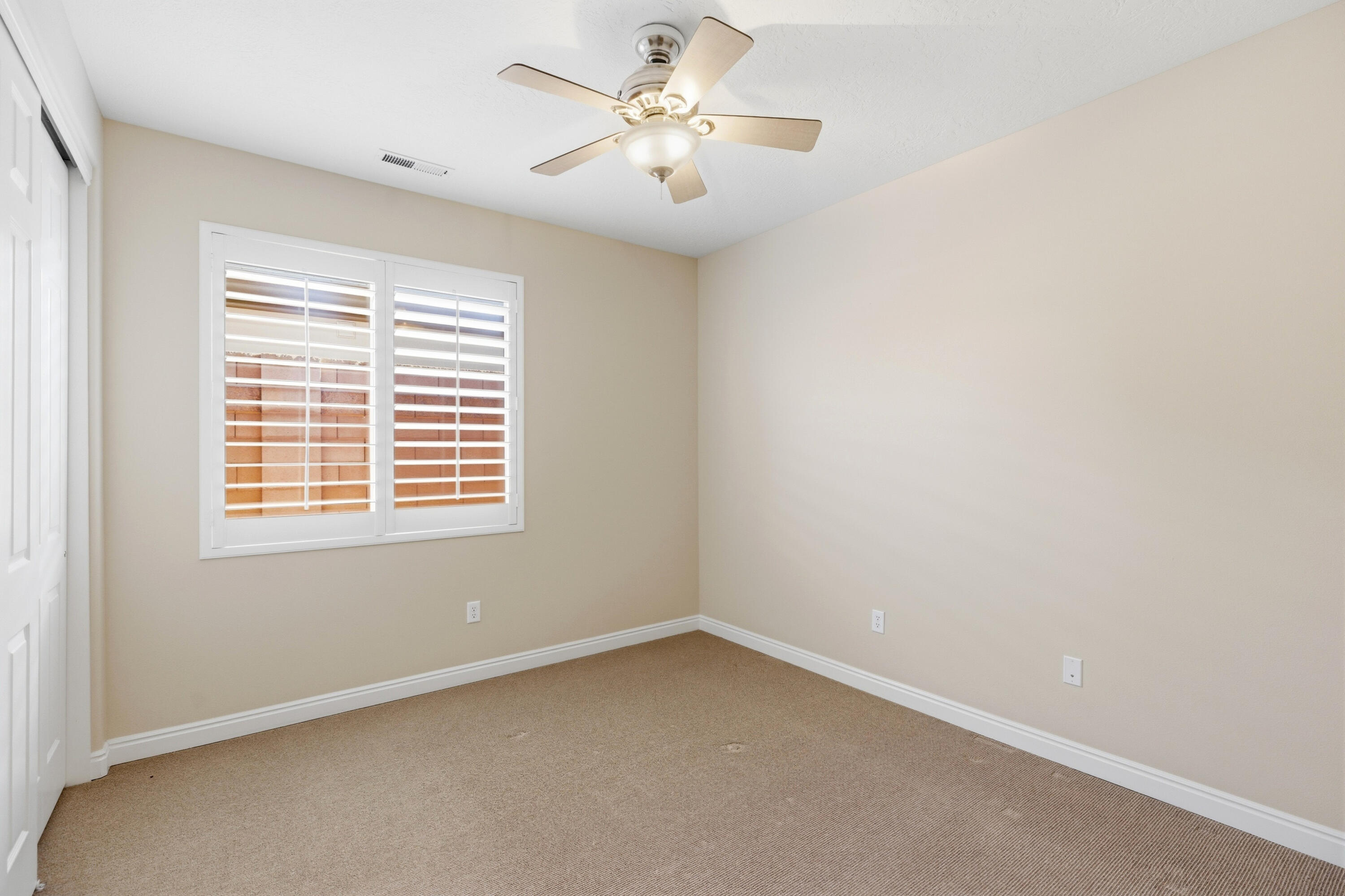 CORAL CANYON - Residential