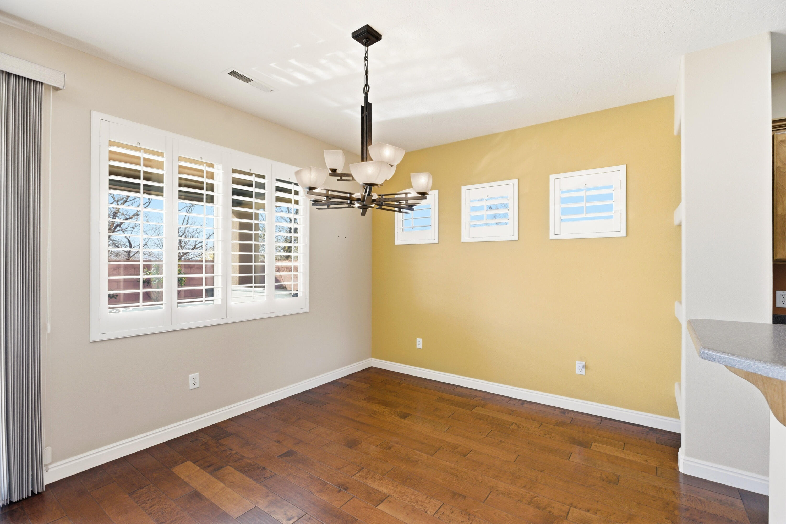 CORAL CANYON - Residential