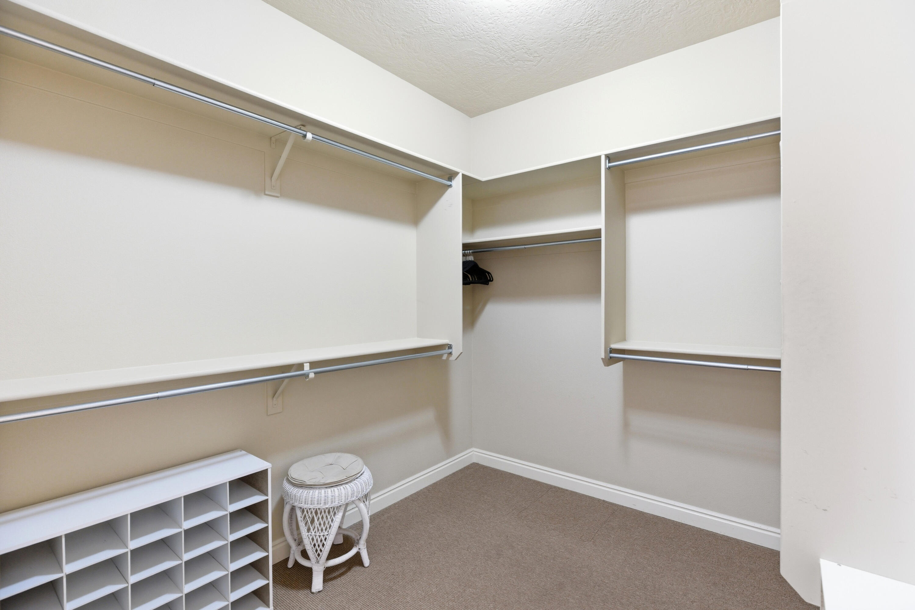 CORAL CANYON - Residential