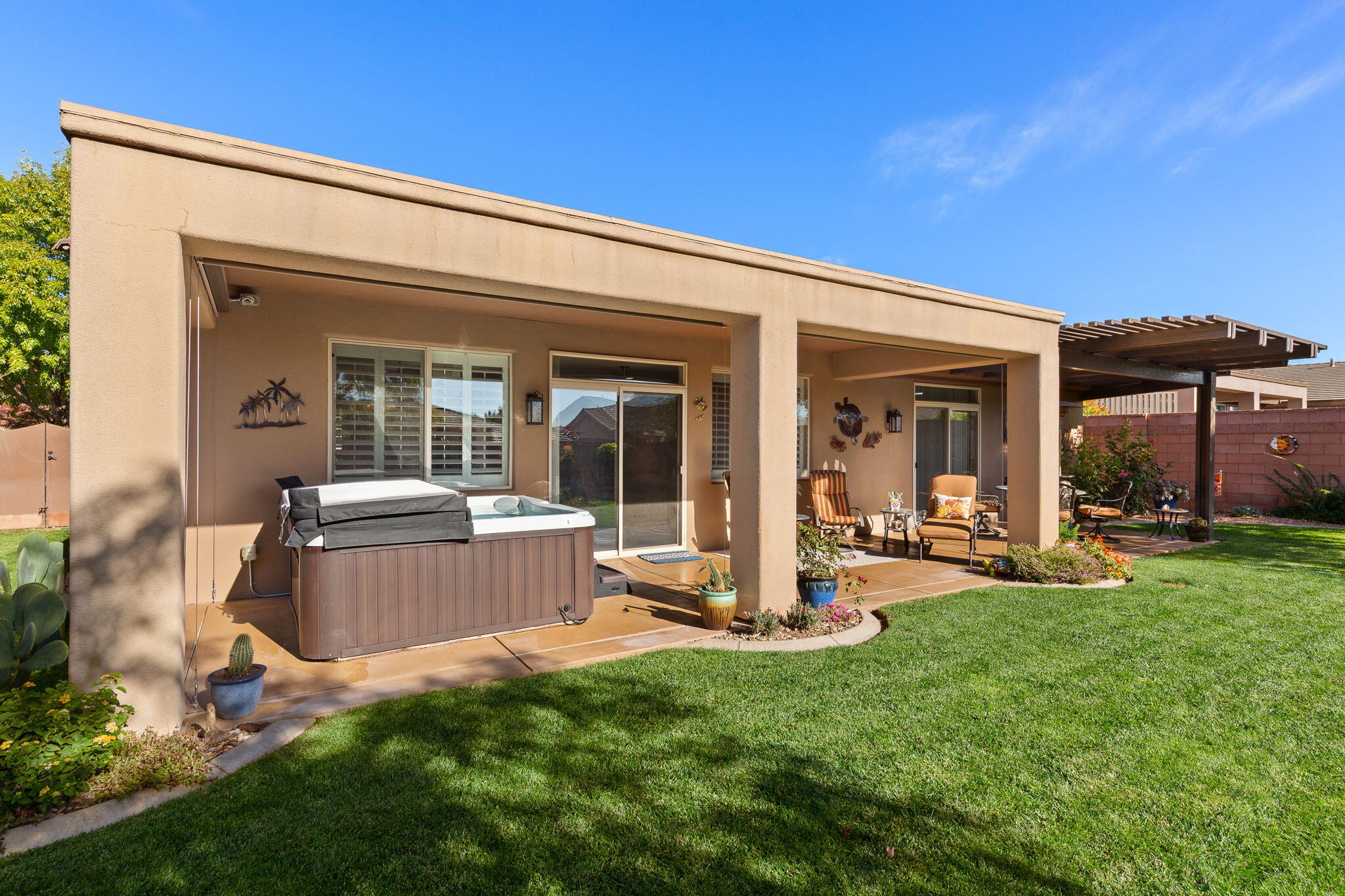 CORAL CANYON - Residential