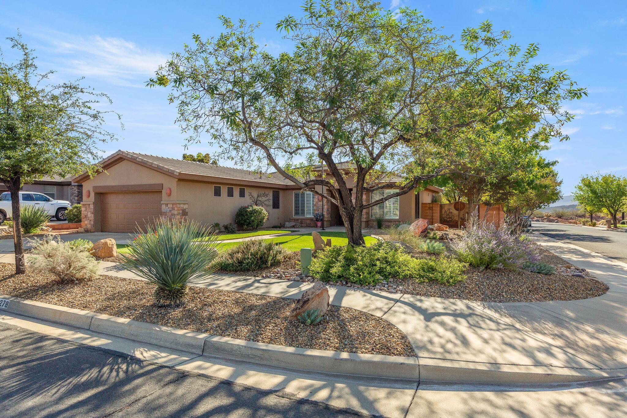 CORAL CANYON - Residential