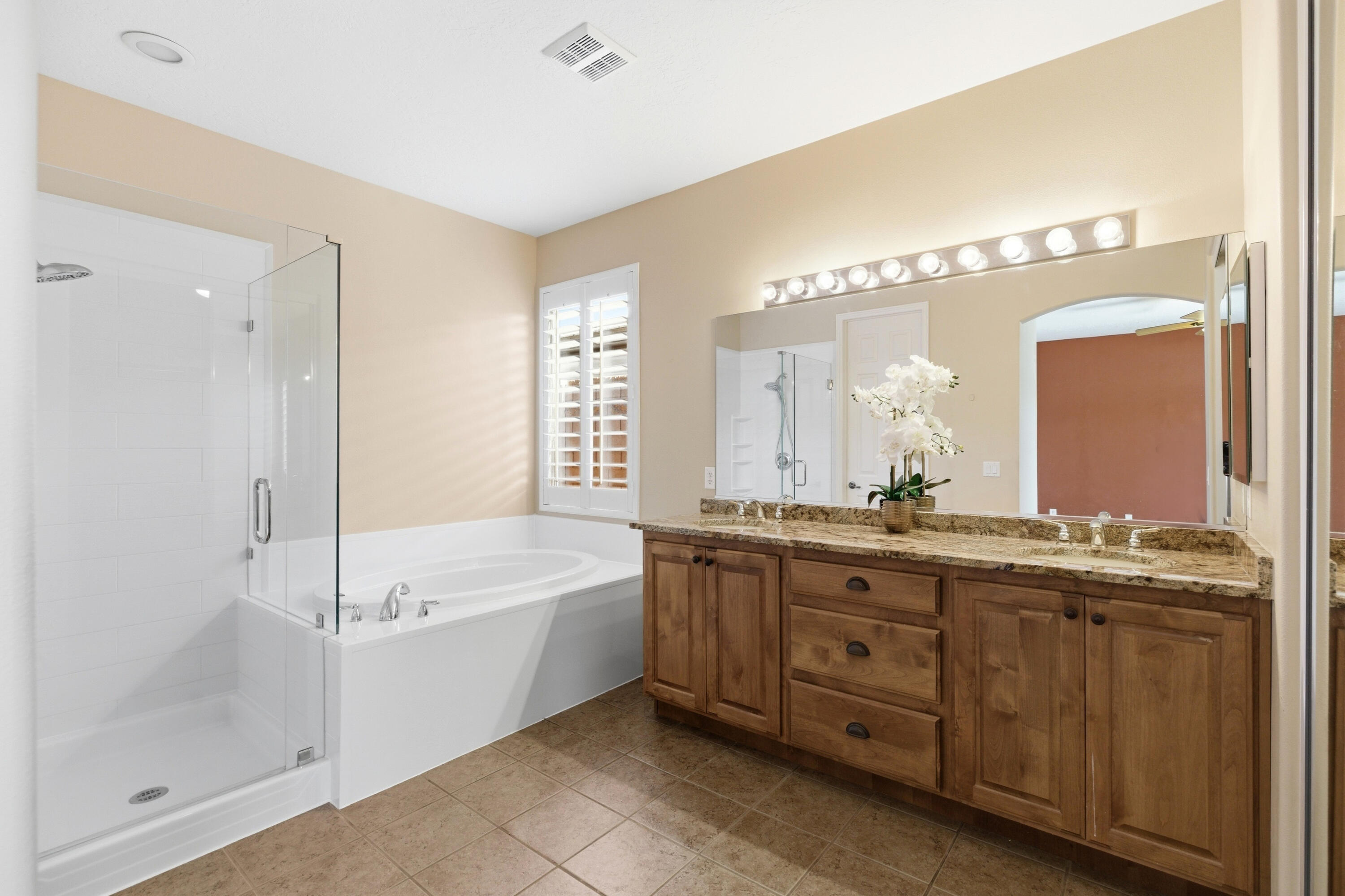 CORAL CANYON - Residential