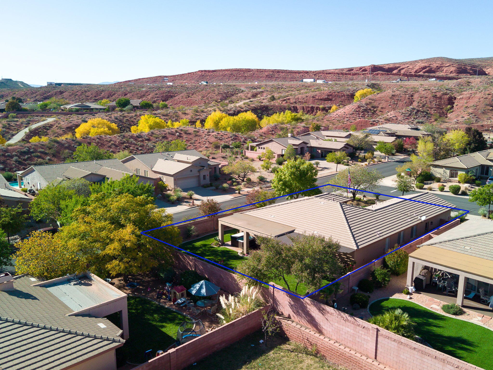 CORAL CANYON - Residential