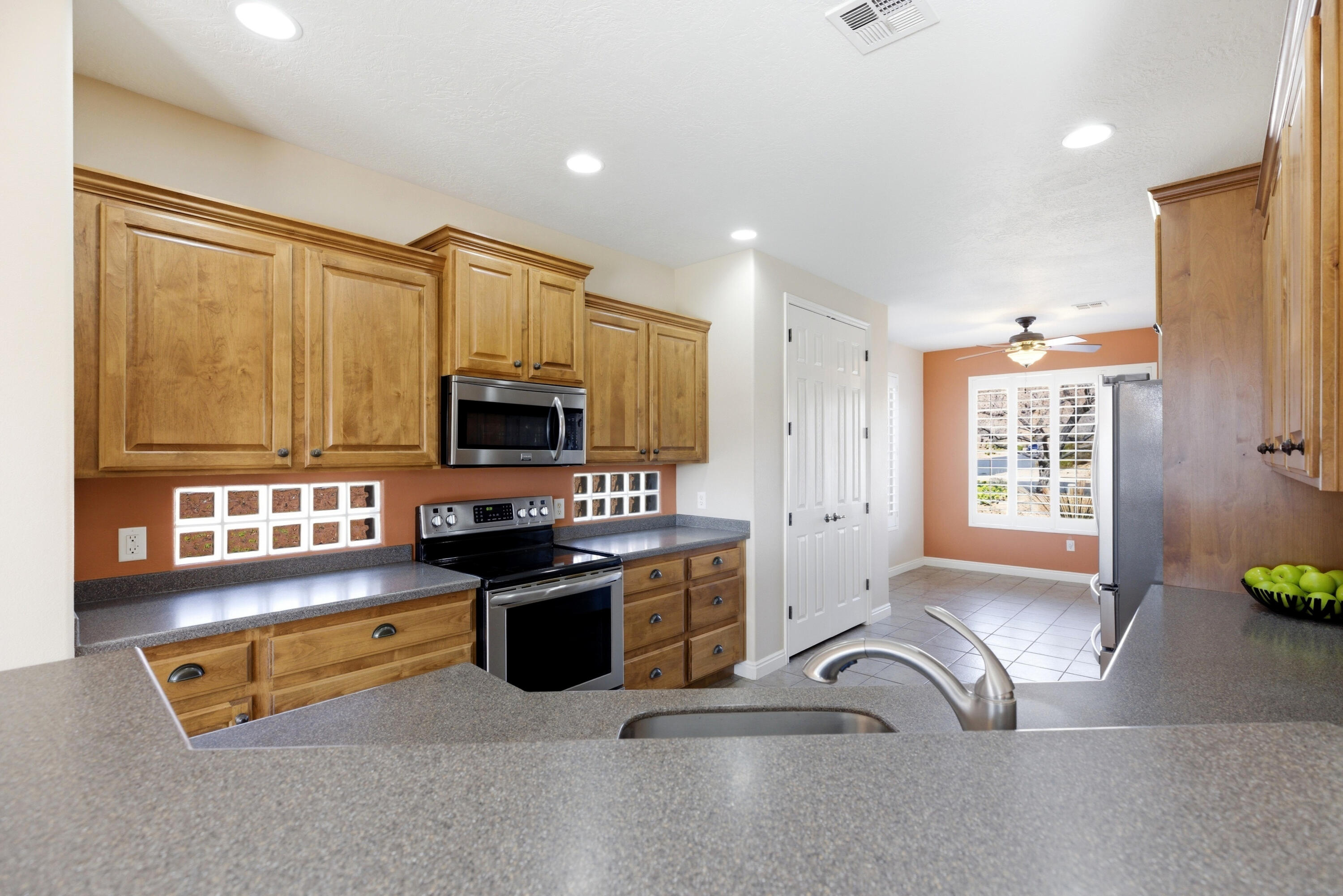 CORAL CANYON - Residential