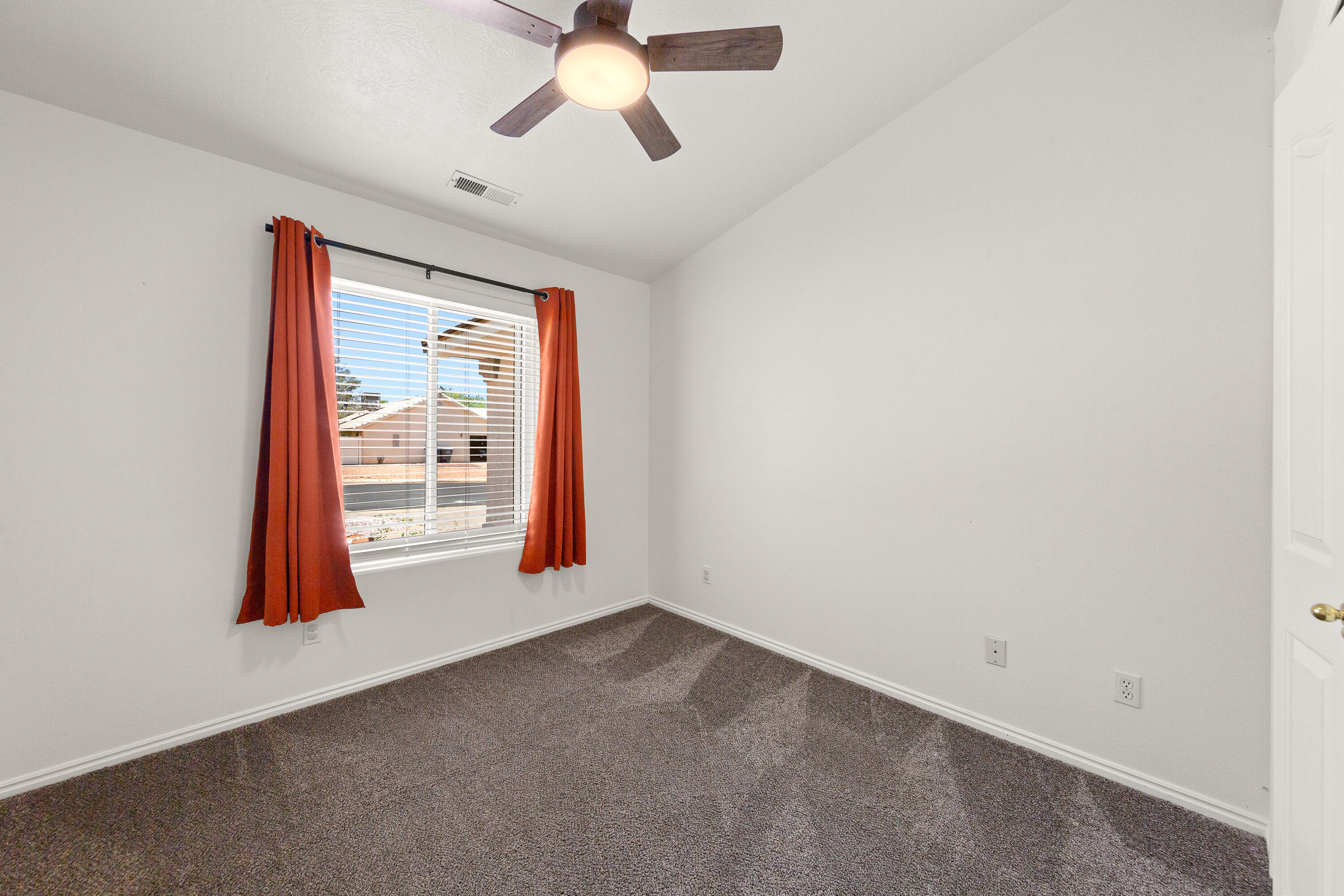 SUMMIT RIDGE - Residential