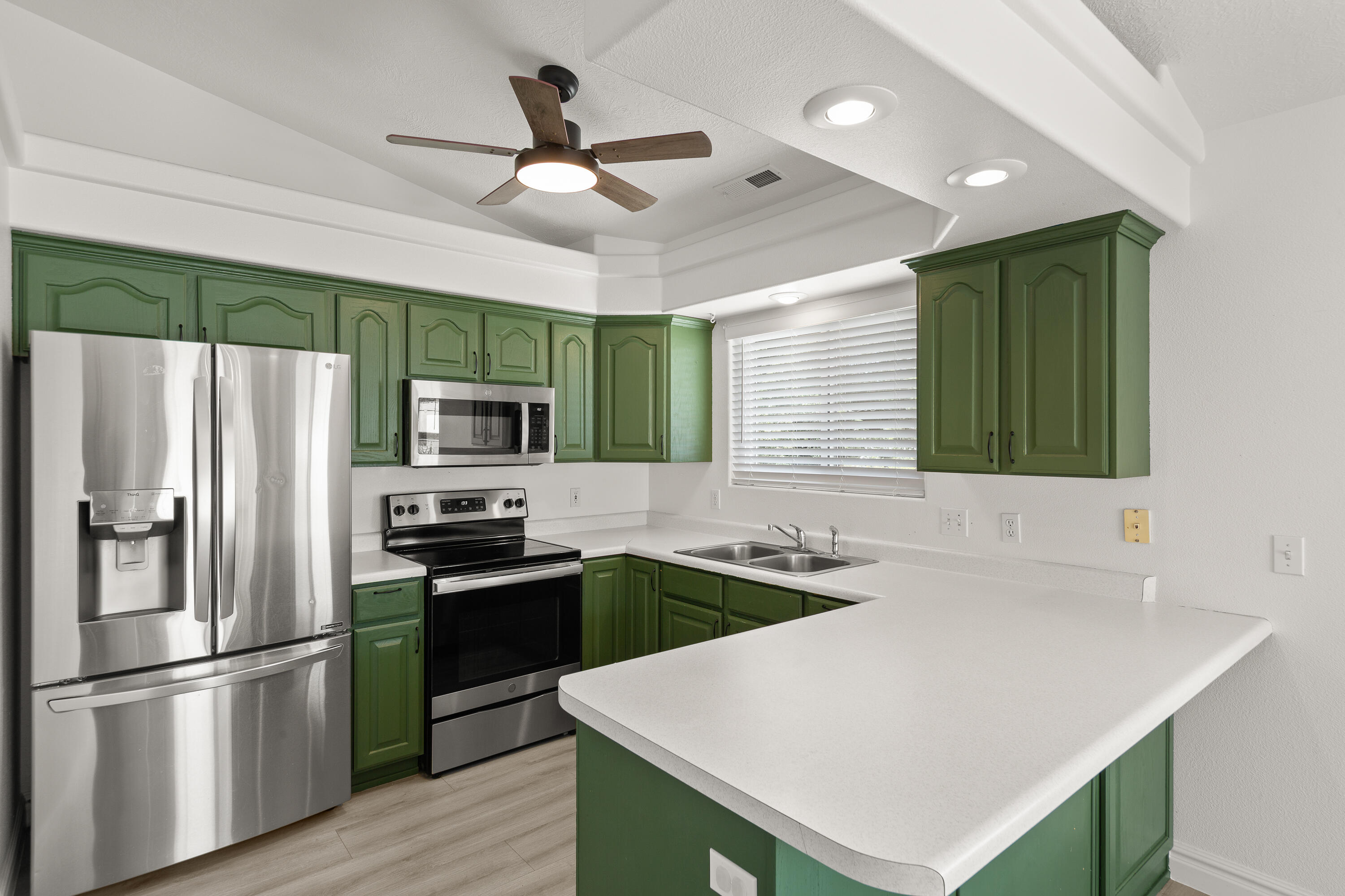 SUMMIT RIDGE - Residential