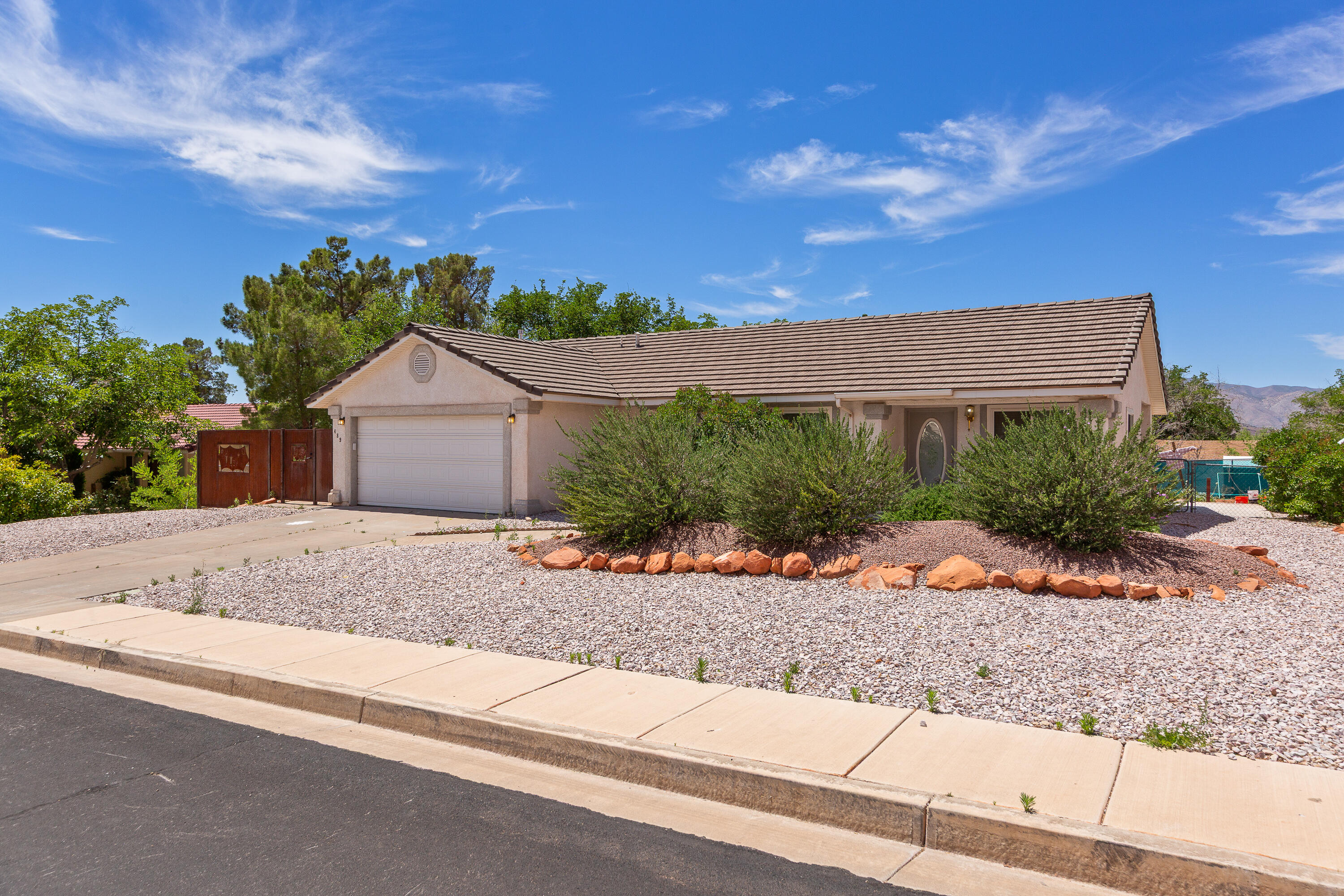 SUMMIT RIDGE - Residential