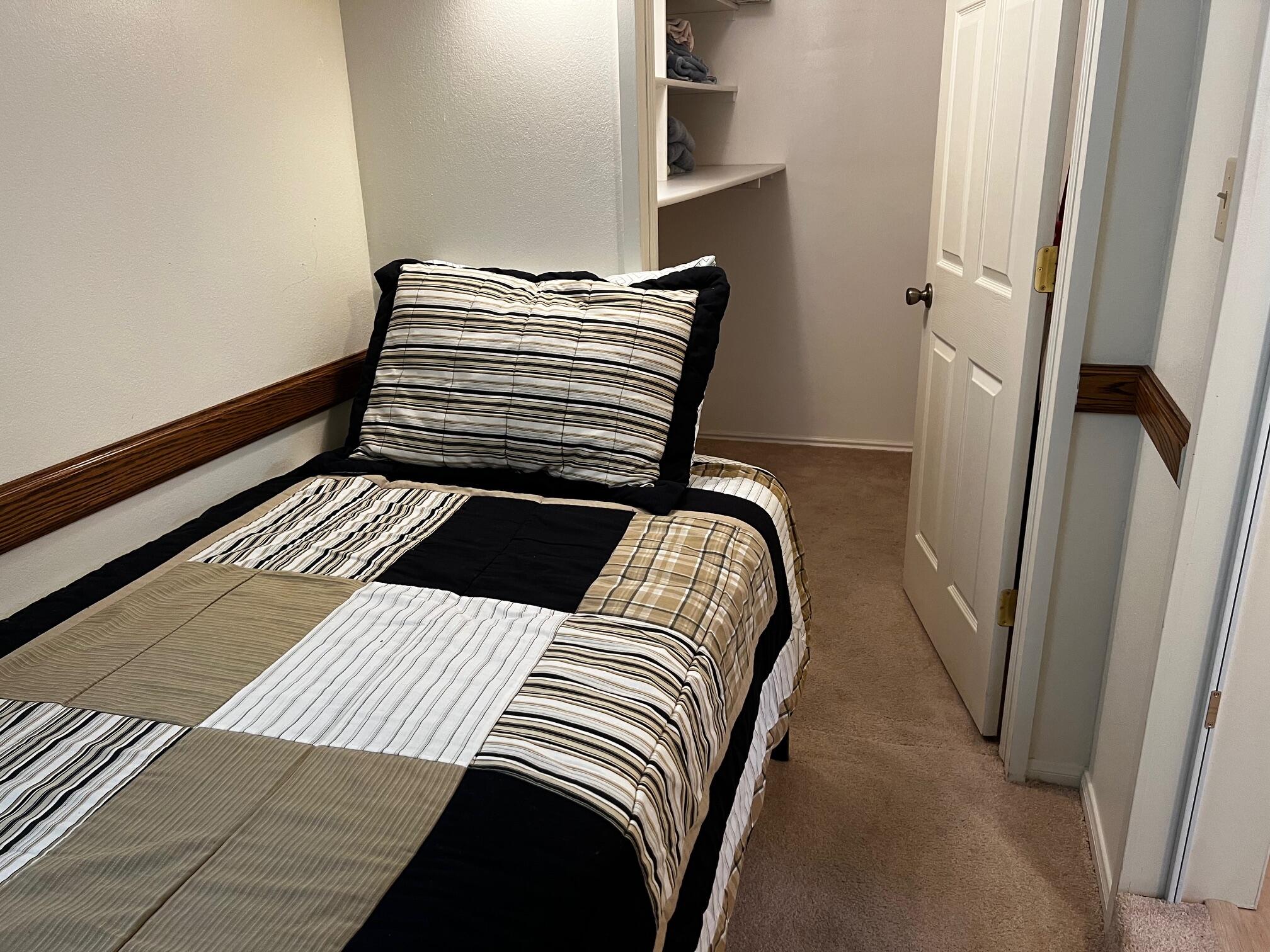 TWIN LAKES RV PARK - Residential