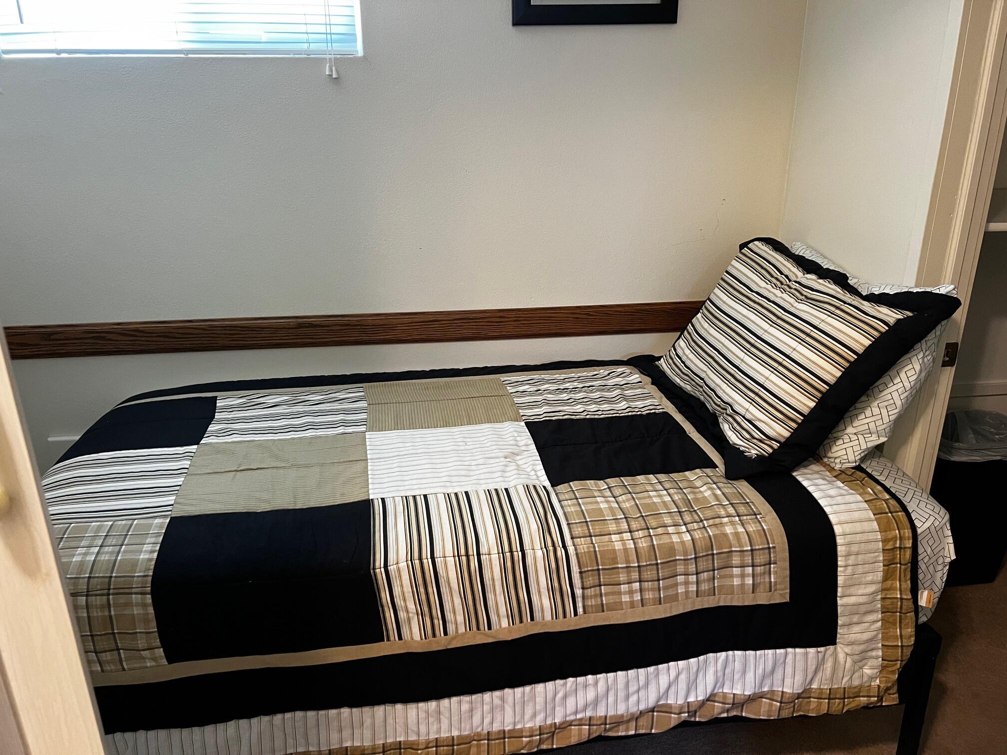 TWIN LAKES RV PARK - Residential