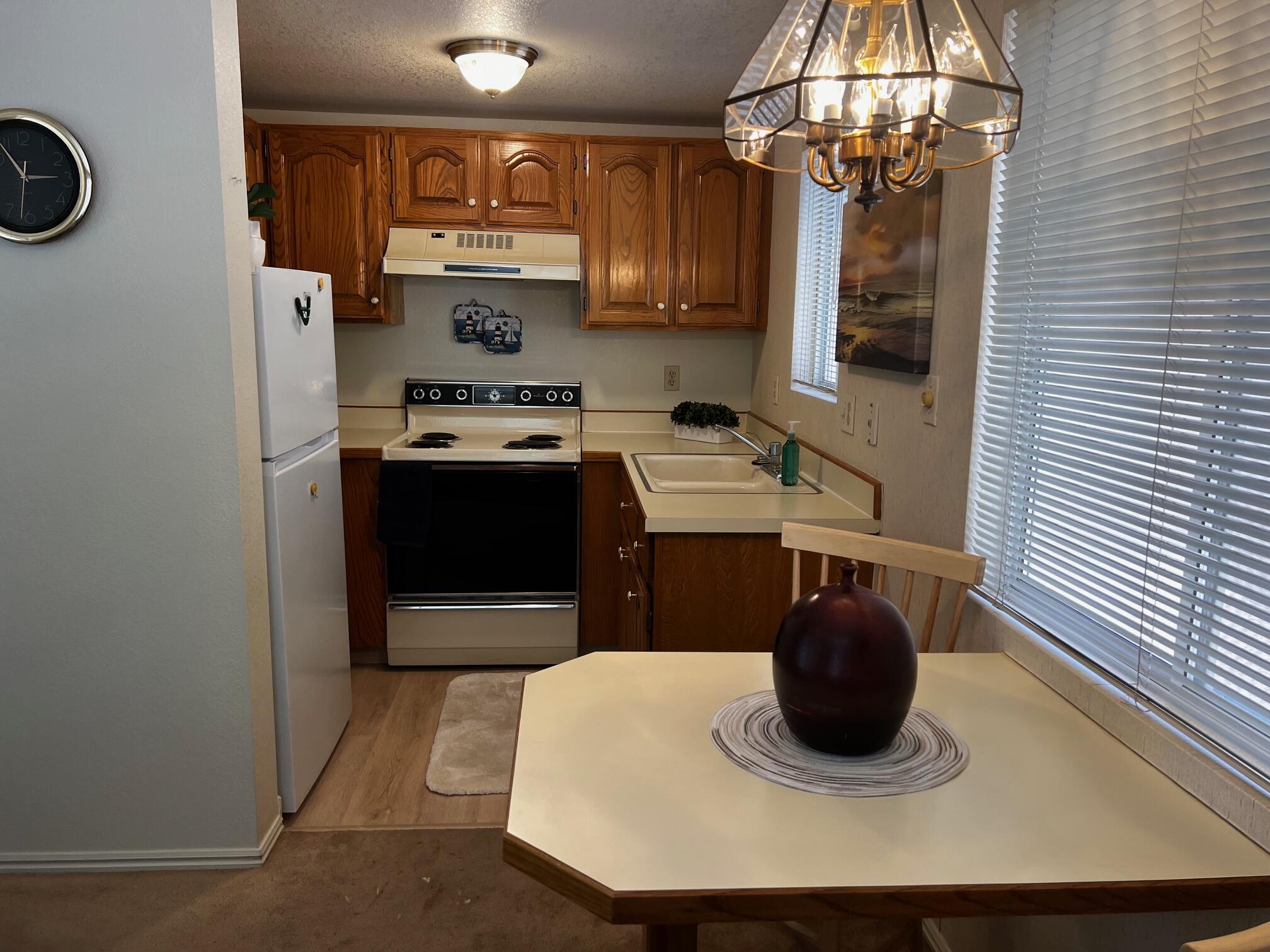 TWIN LAKES RV PARK - Residential