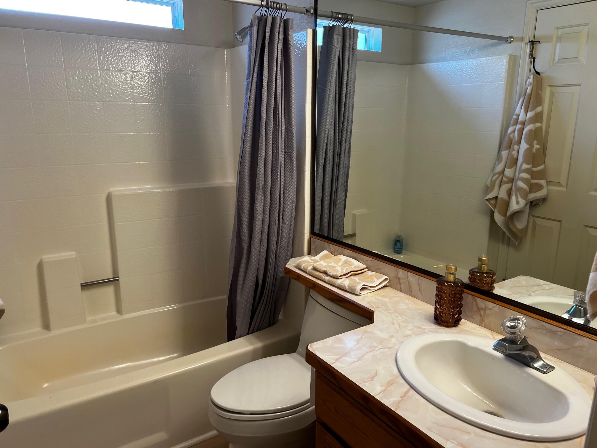 TWIN LAKES RV PARK - Residential