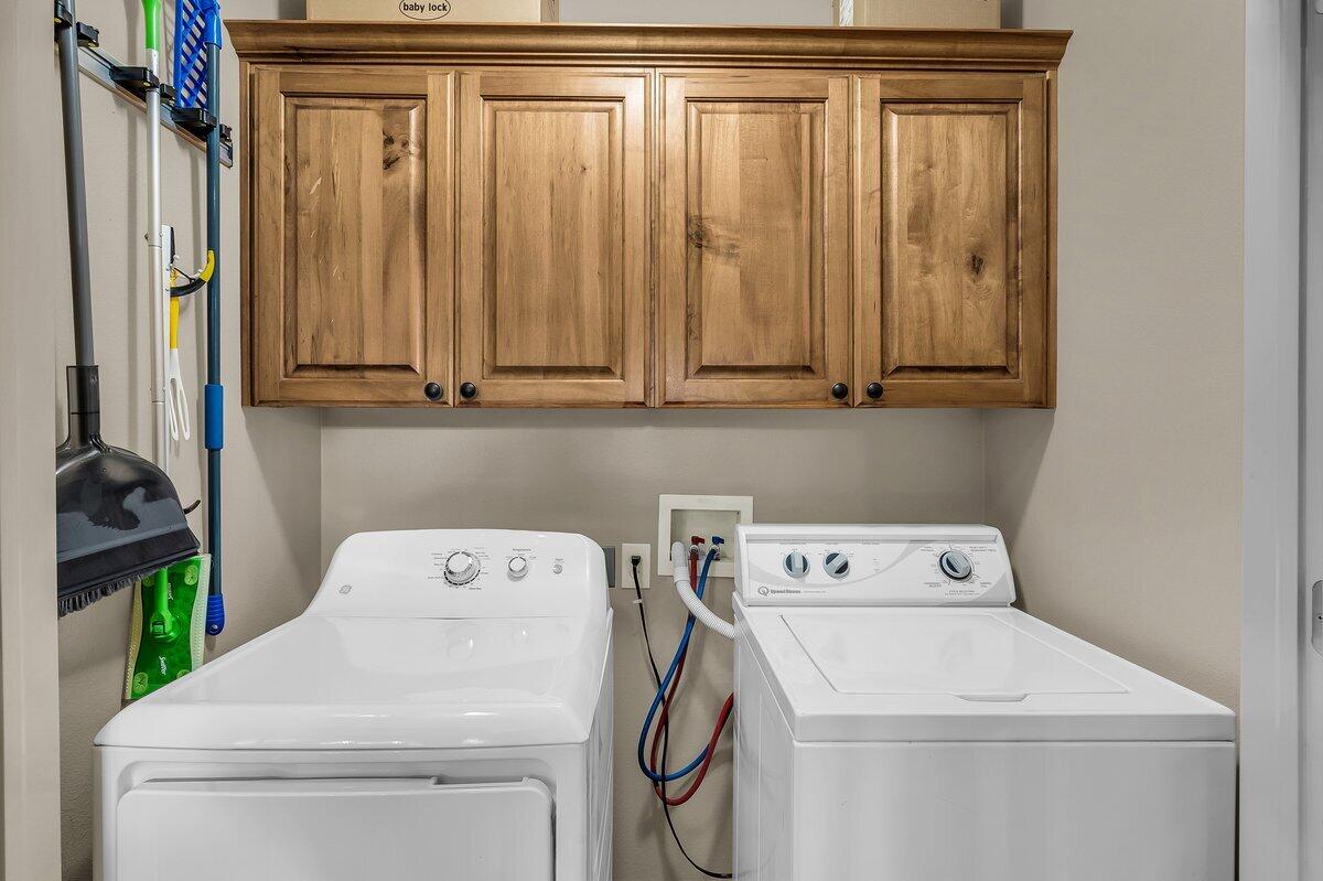 COTTON MANOR CONDOS - Residential