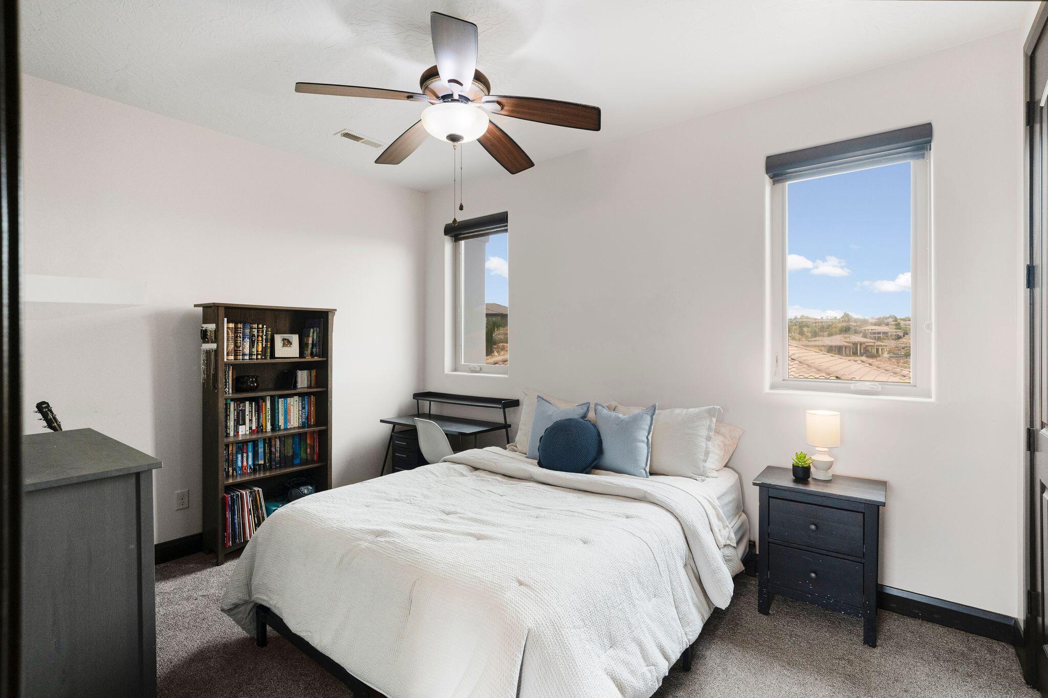 VIEWS AT STONE MOUNTAIN - Residential