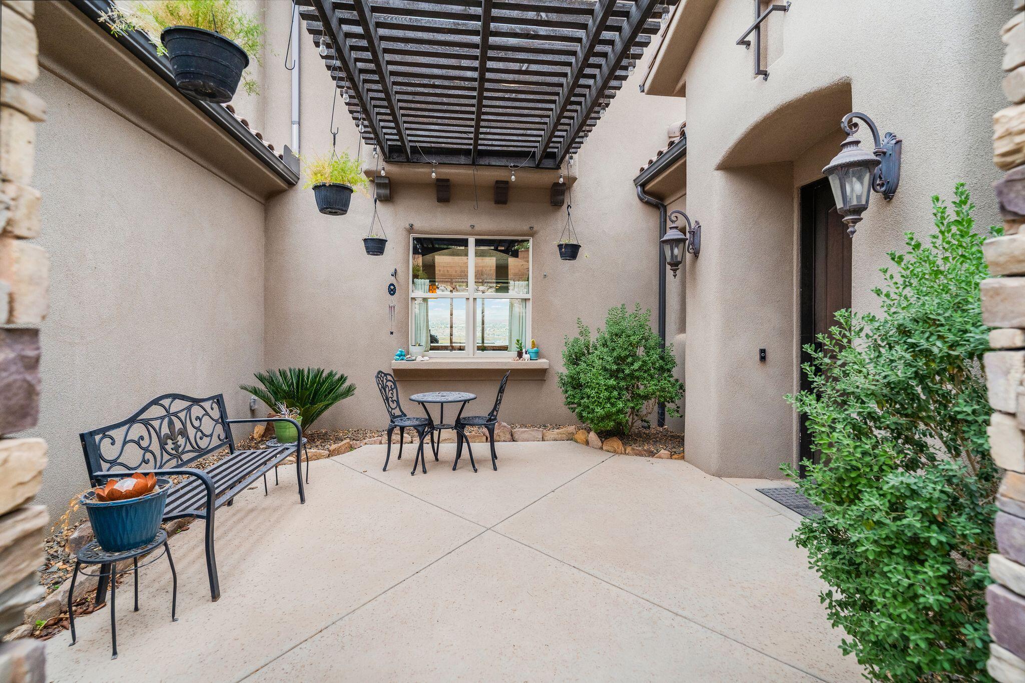 VIEWS AT STONE MOUNTAIN - Residential