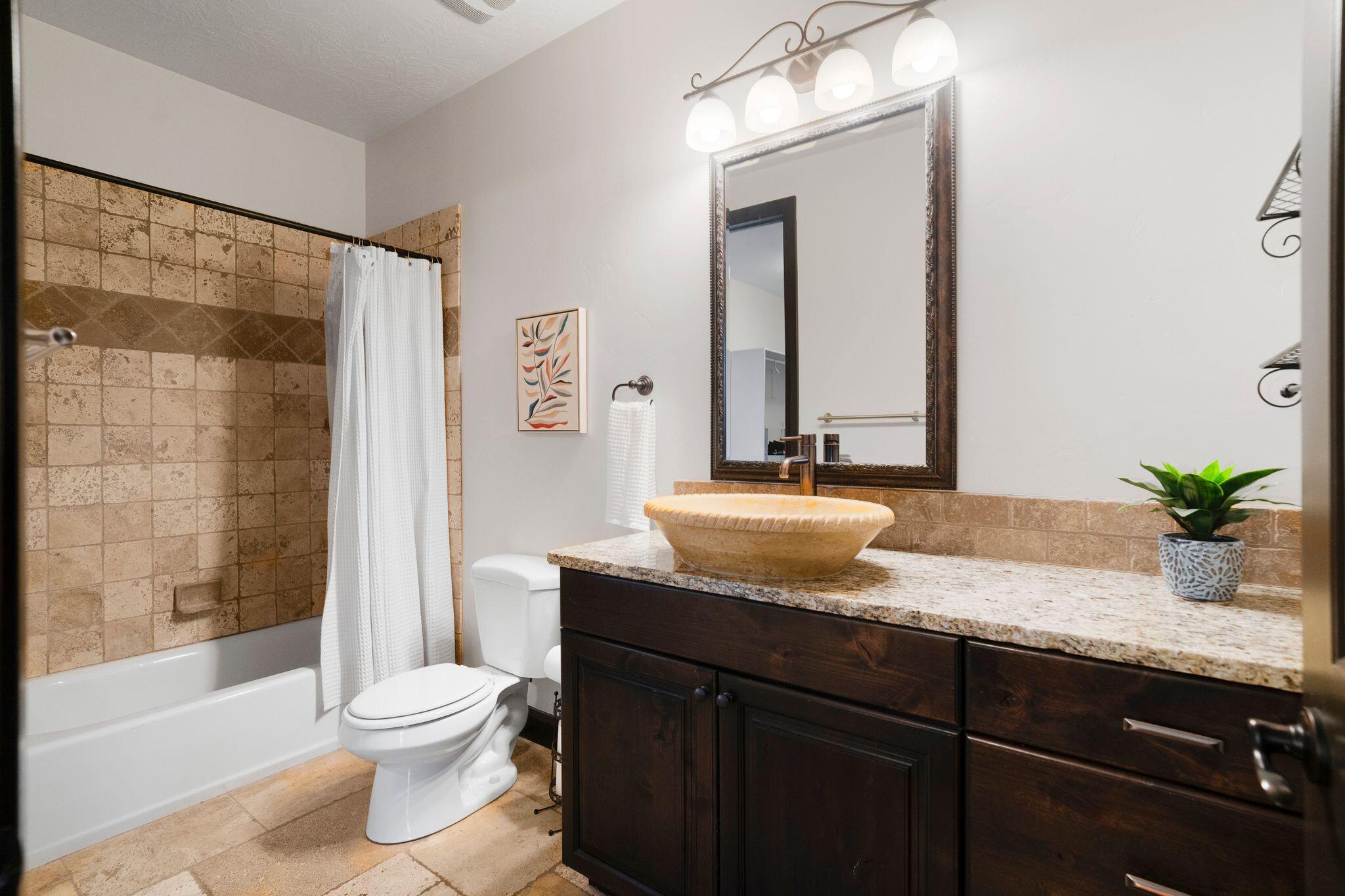 VIEWS AT STONE MOUNTAIN - Residential