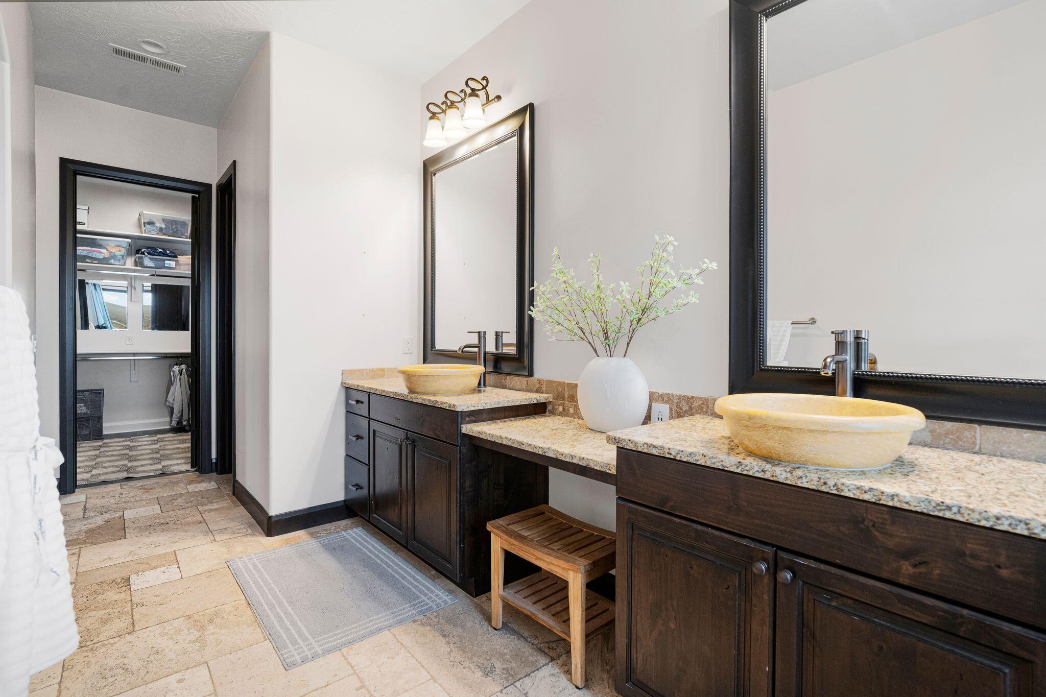 VIEWS AT STONE MOUNTAIN - Residential