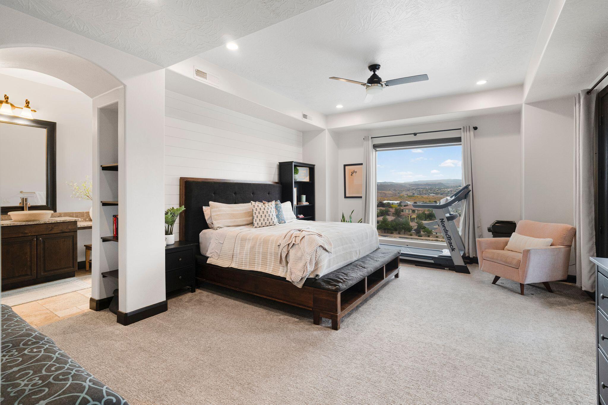 VIEWS AT STONE MOUNTAIN - Residential