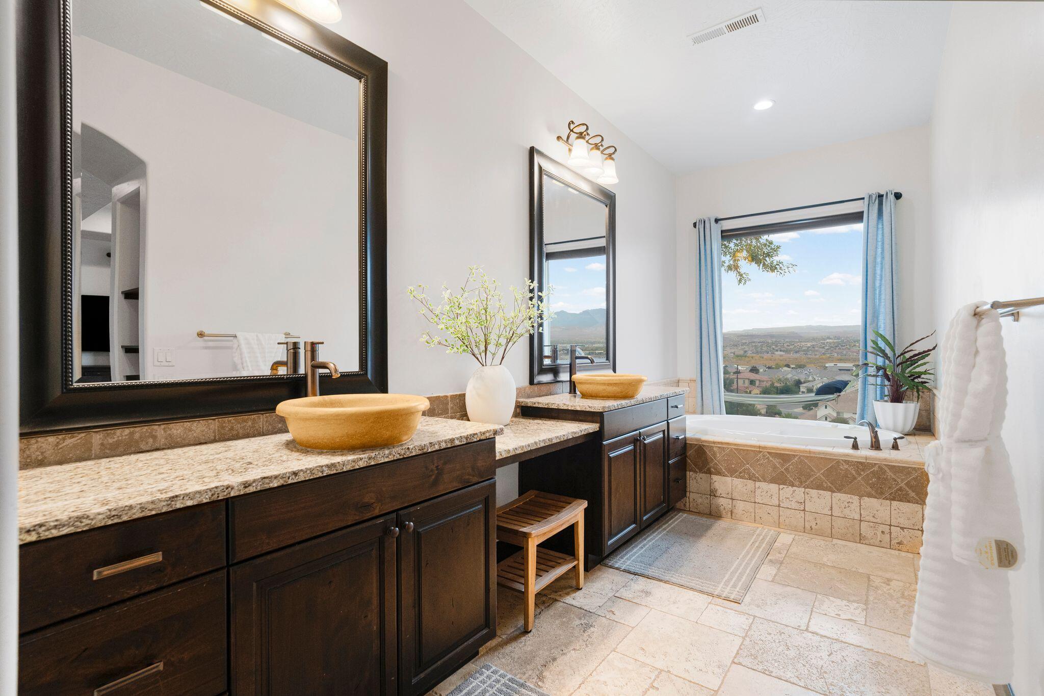 VIEWS AT STONE MOUNTAIN - Residential