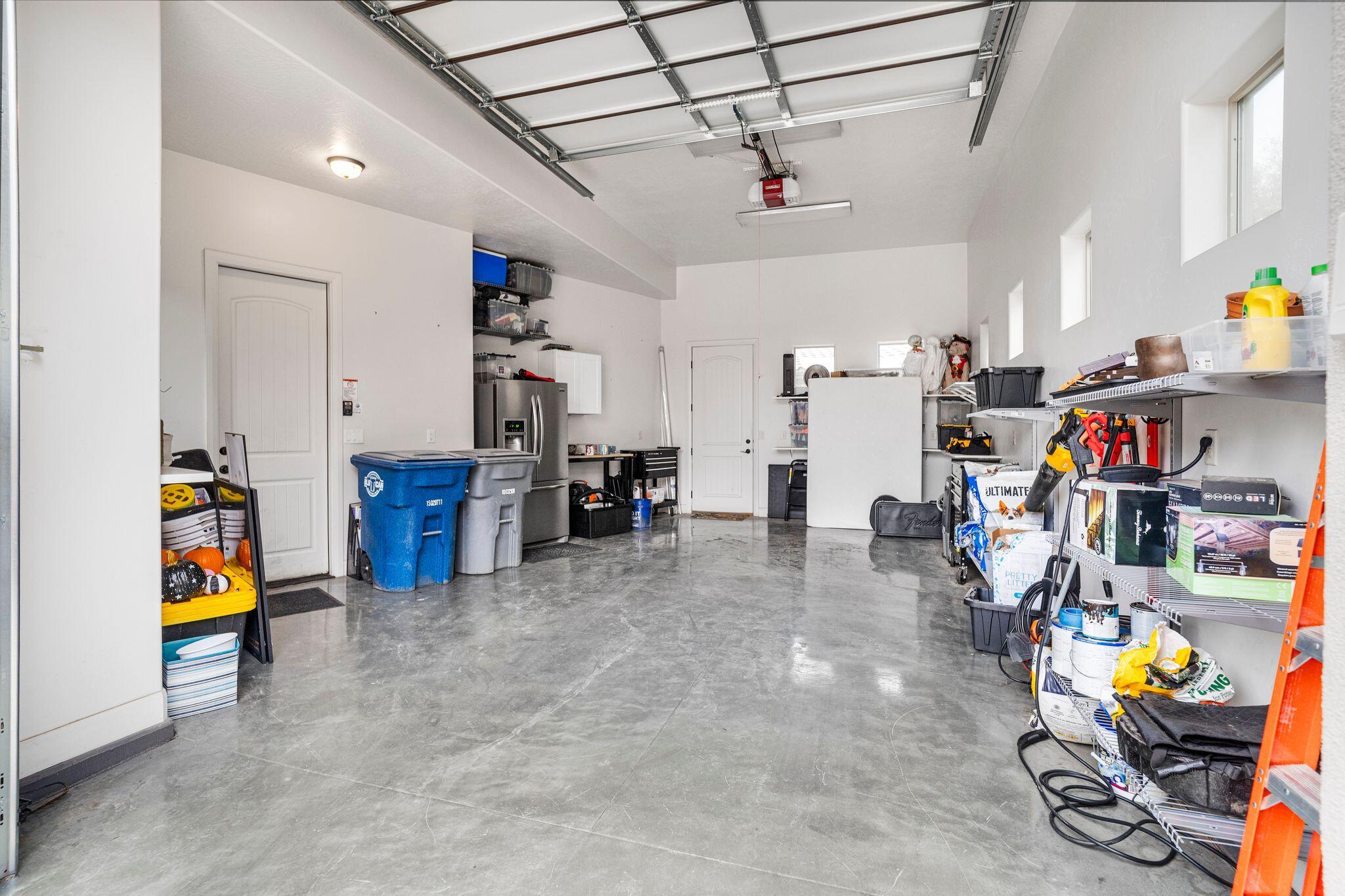 VIEWS AT STONE MOUNTAIN - Residential