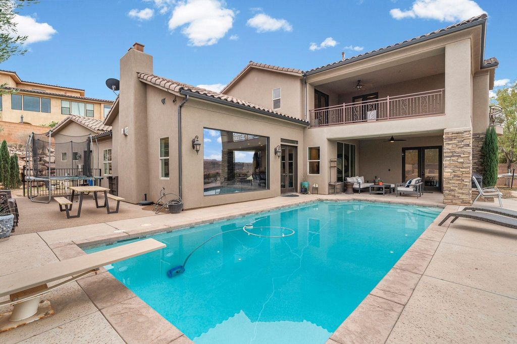 Photo of 1489 S 2670 E, Saint George, UT 84790 (MLS # 25-266814)