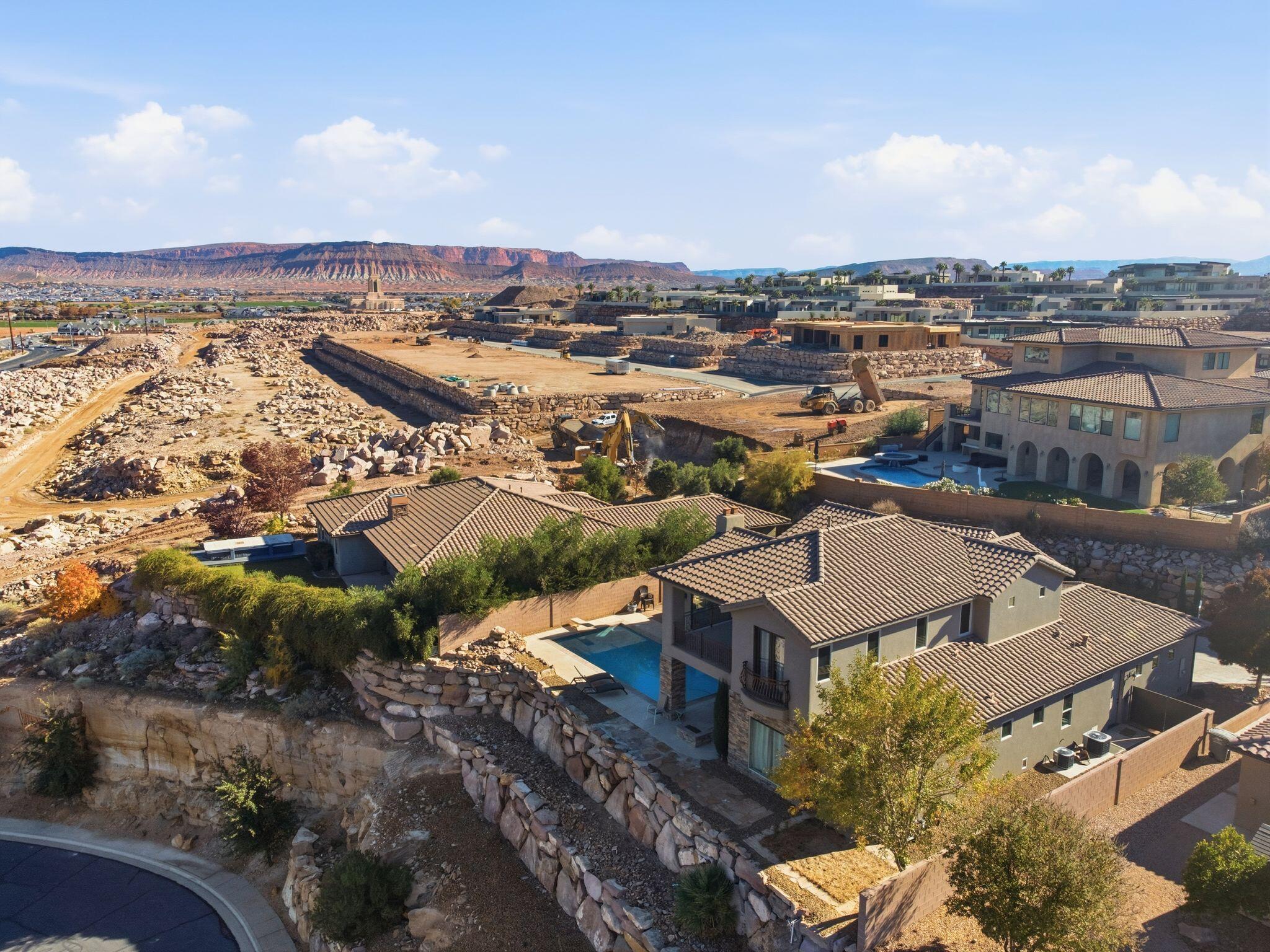 VIEWS AT STONE MOUNTAIN - Residential